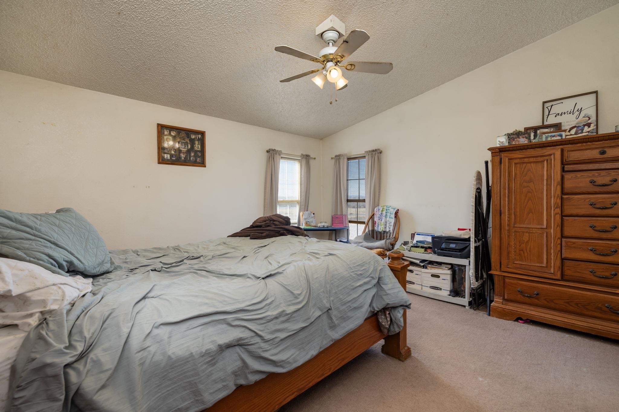 1576 10 Road Property Photo 2