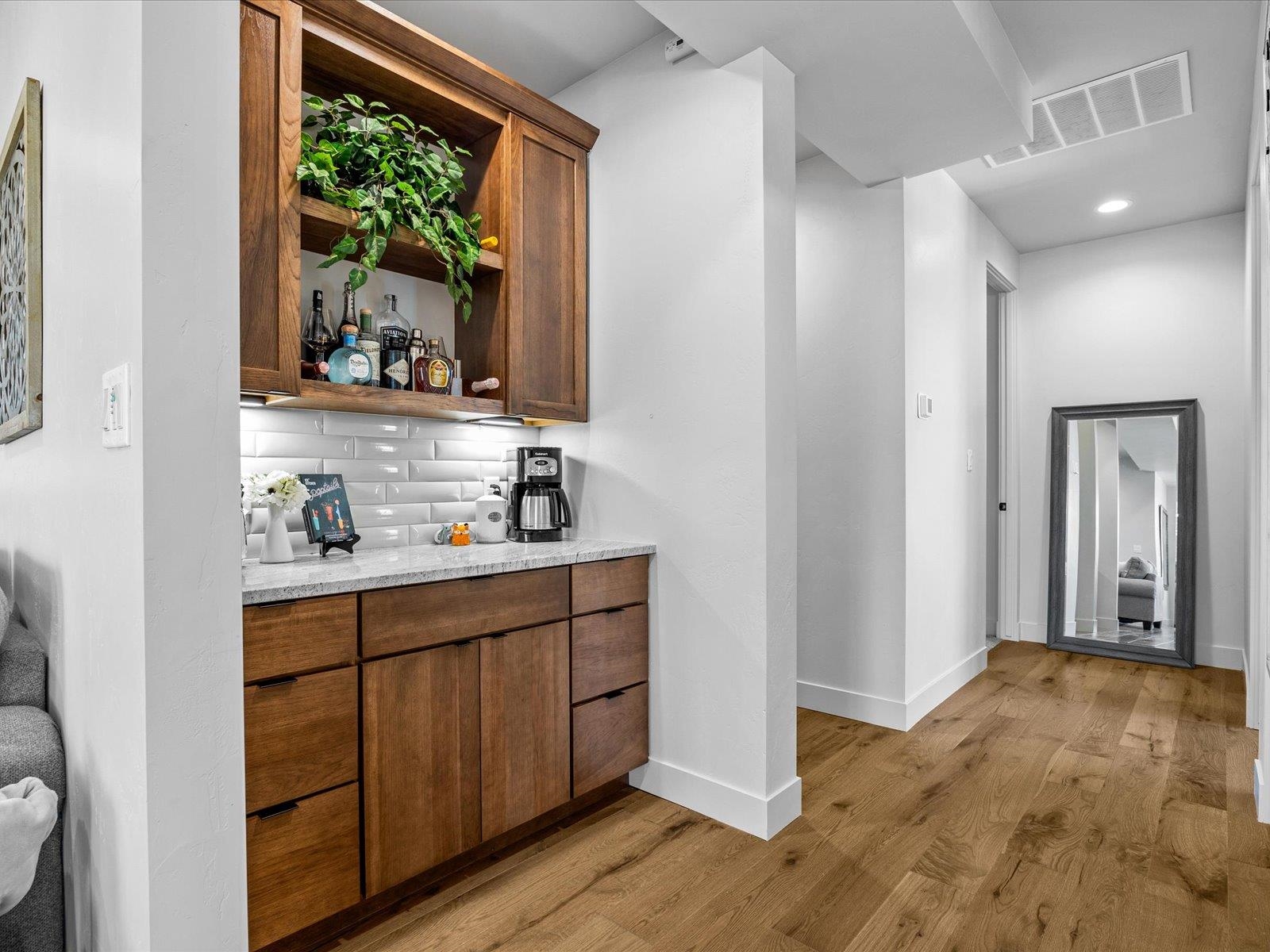 365 W Ridges Boulevard Property Photo 16