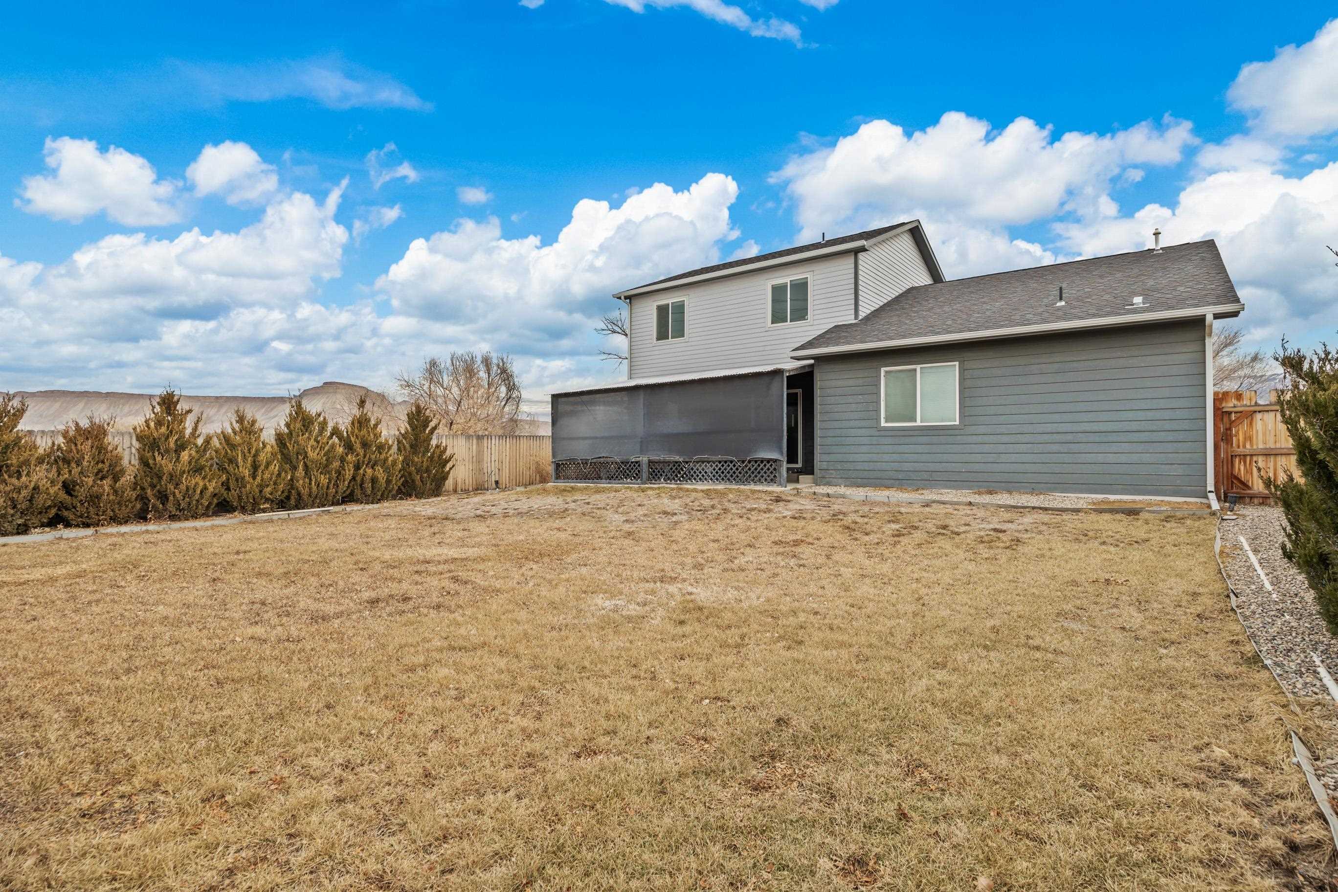 475 El Jardin Lane Property Photo 4