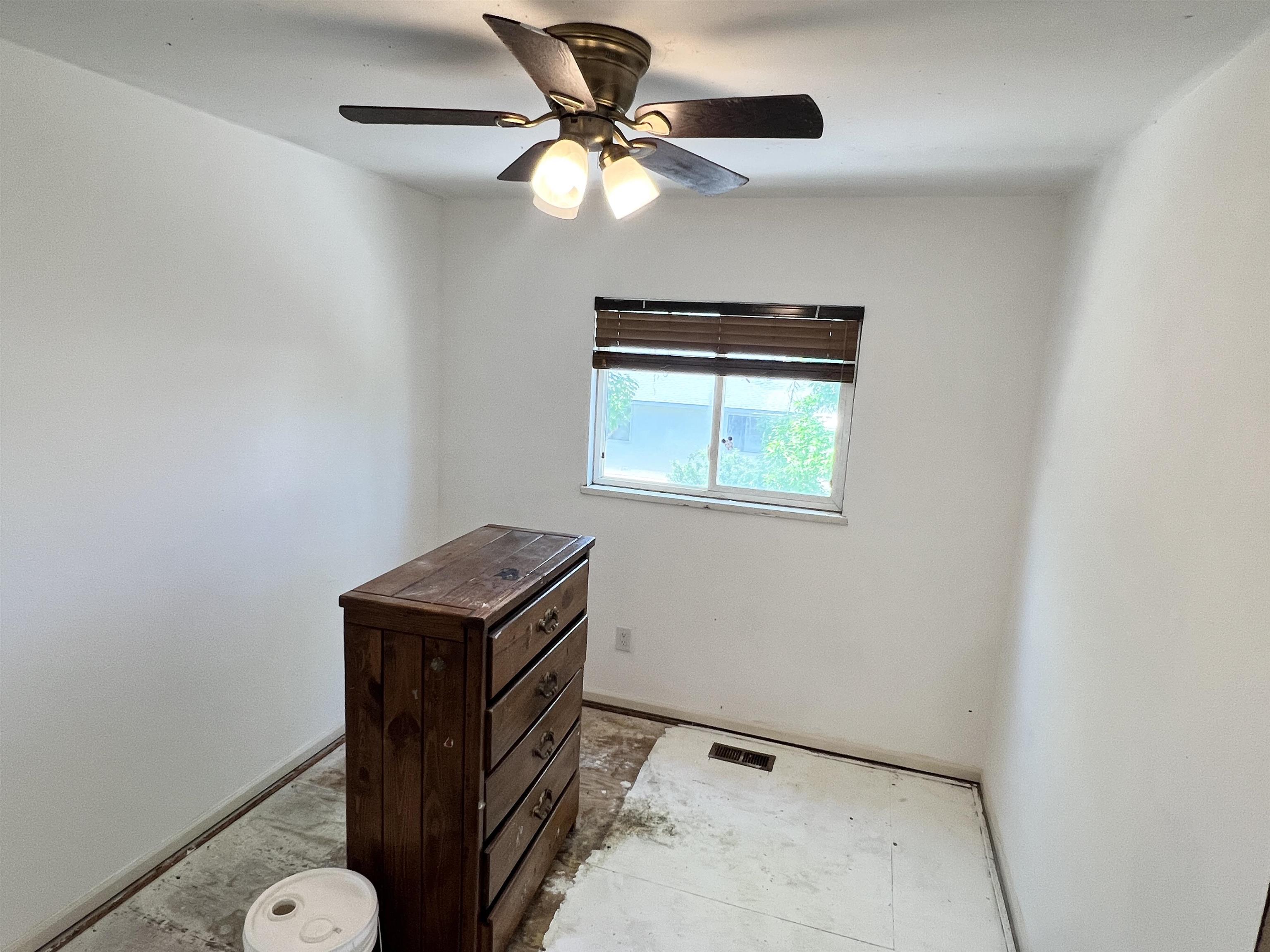 631 N Placer Court Property Photo 20