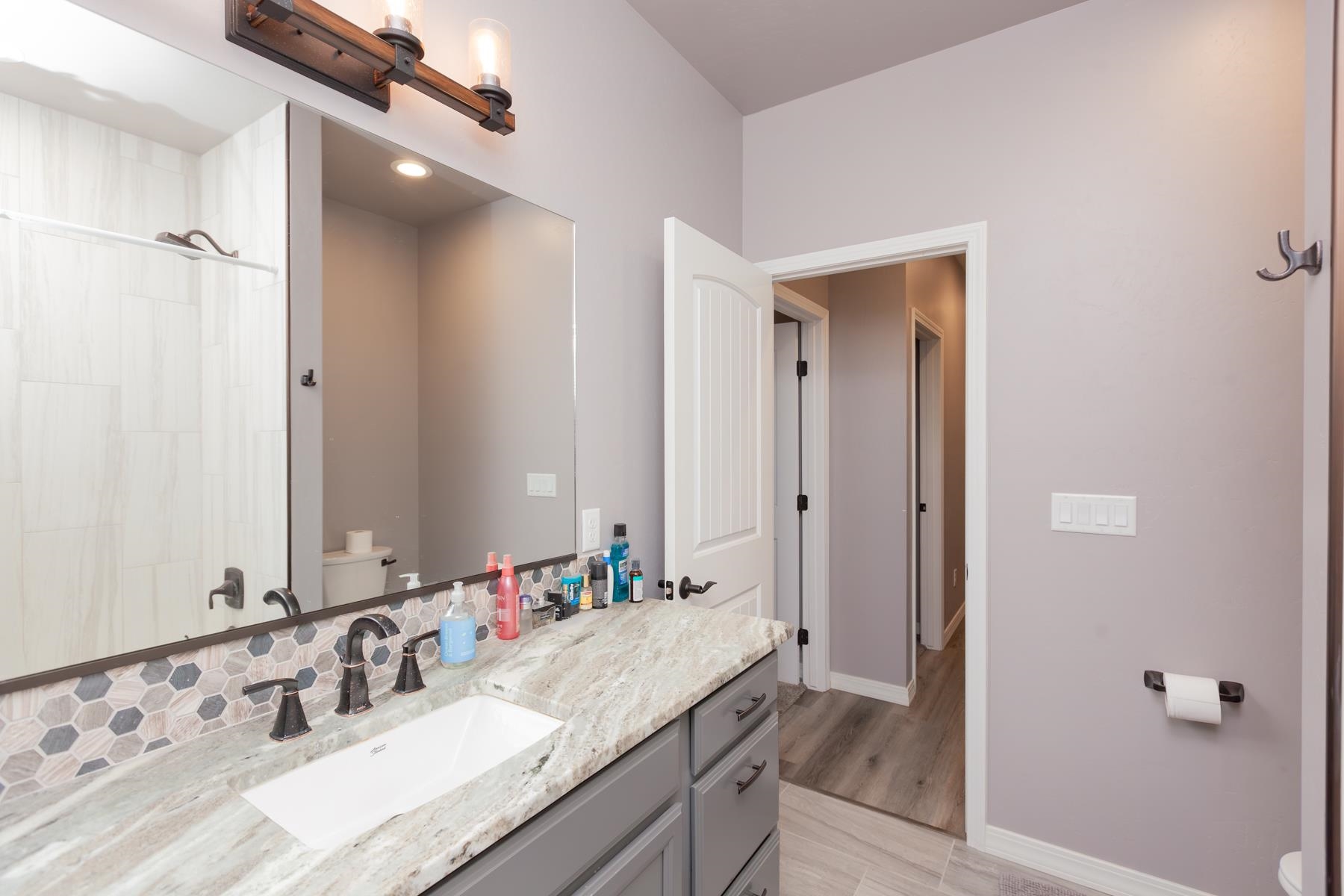 512 Jodylee Court Property Photo 18