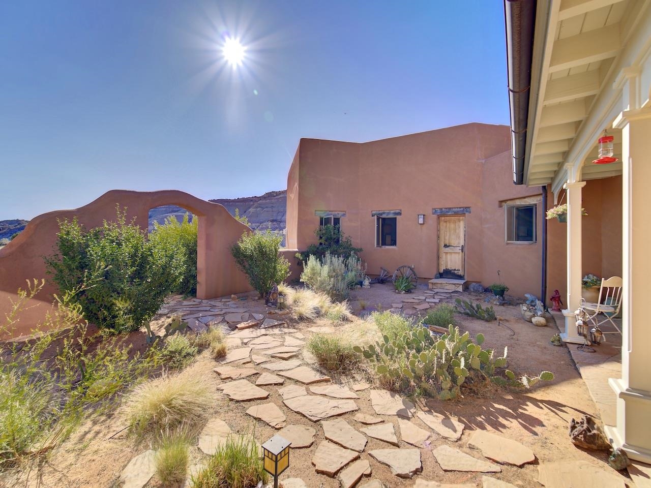 170 Red Sand Road Property Photo 4