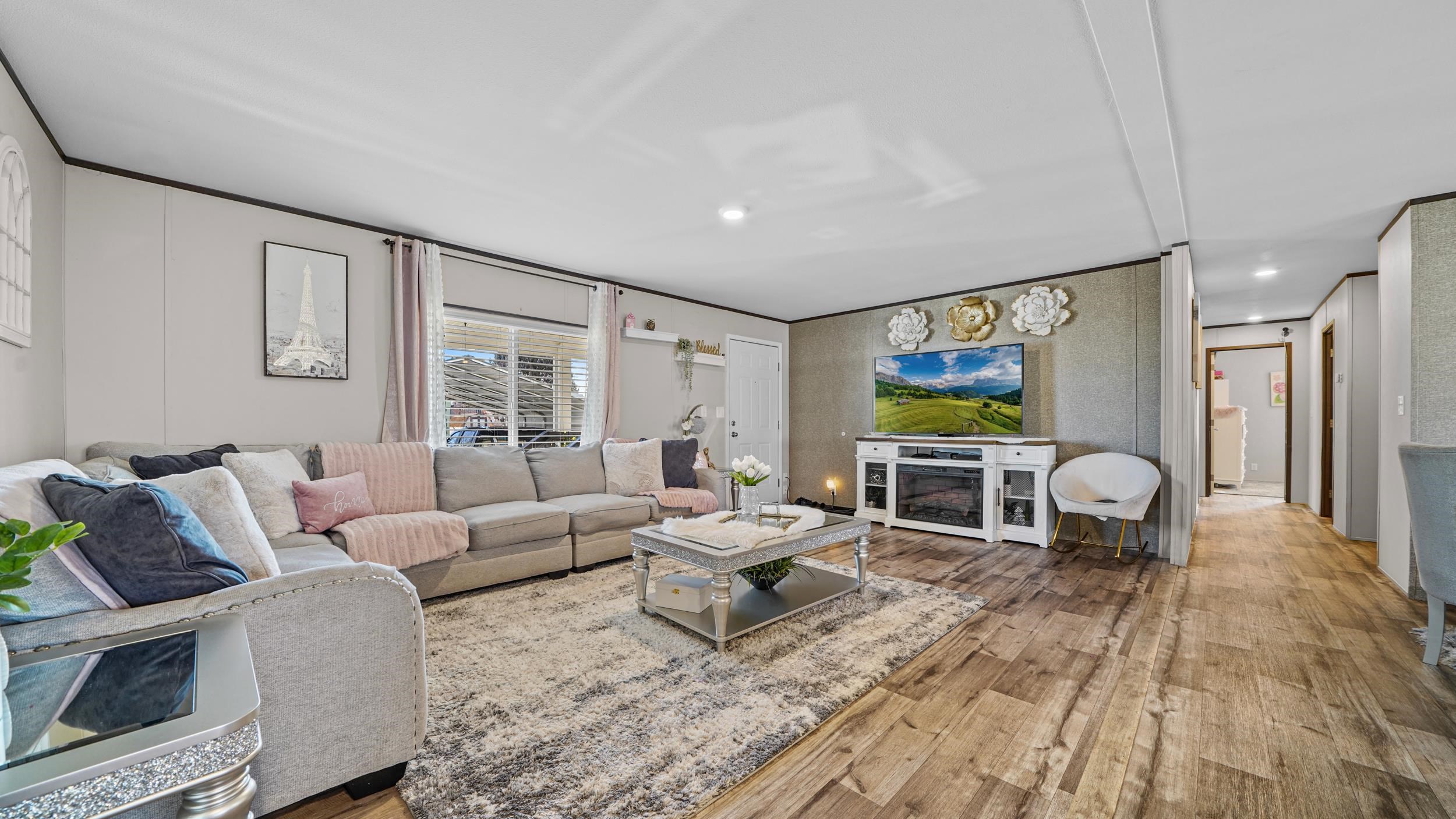 585 25 1/2 Road Property Photo 8