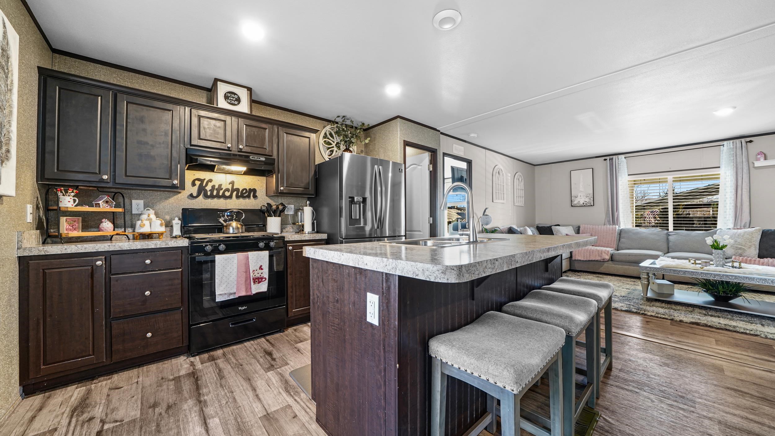 585 25 1/2 Road Property Photo 11