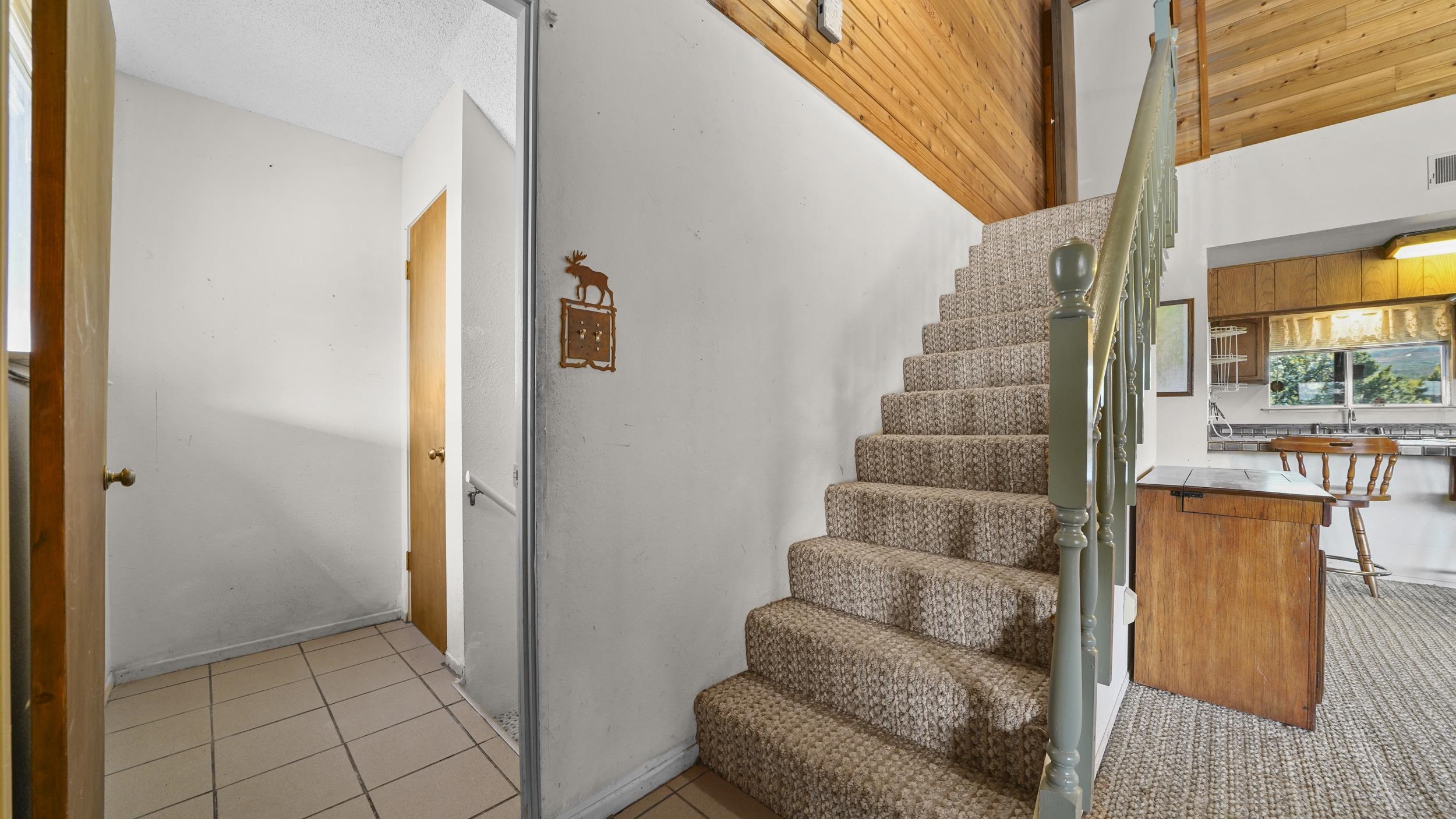 19617 Surface Creek Road Property Photo 27