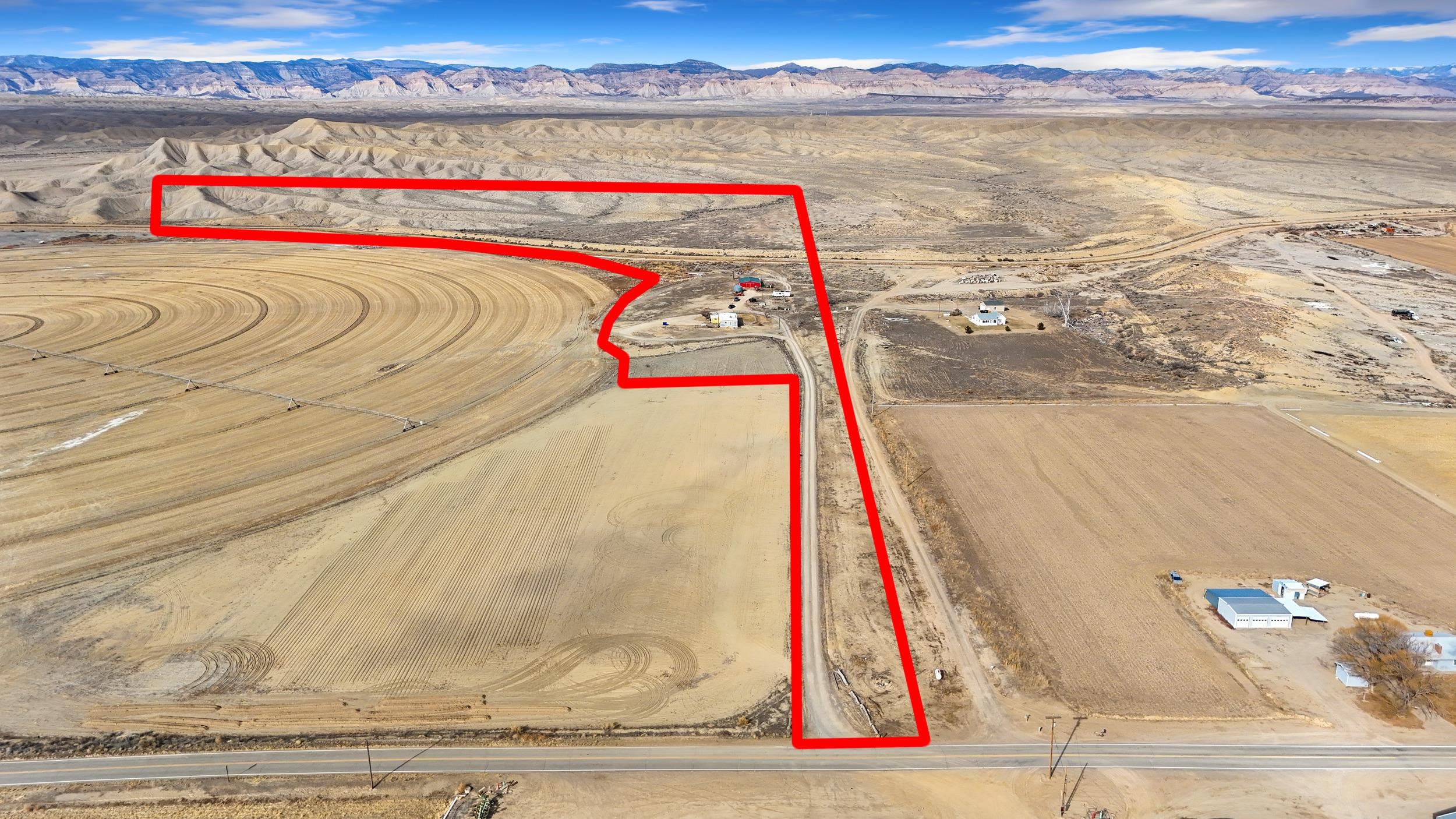 710 S Road Property Photo 2