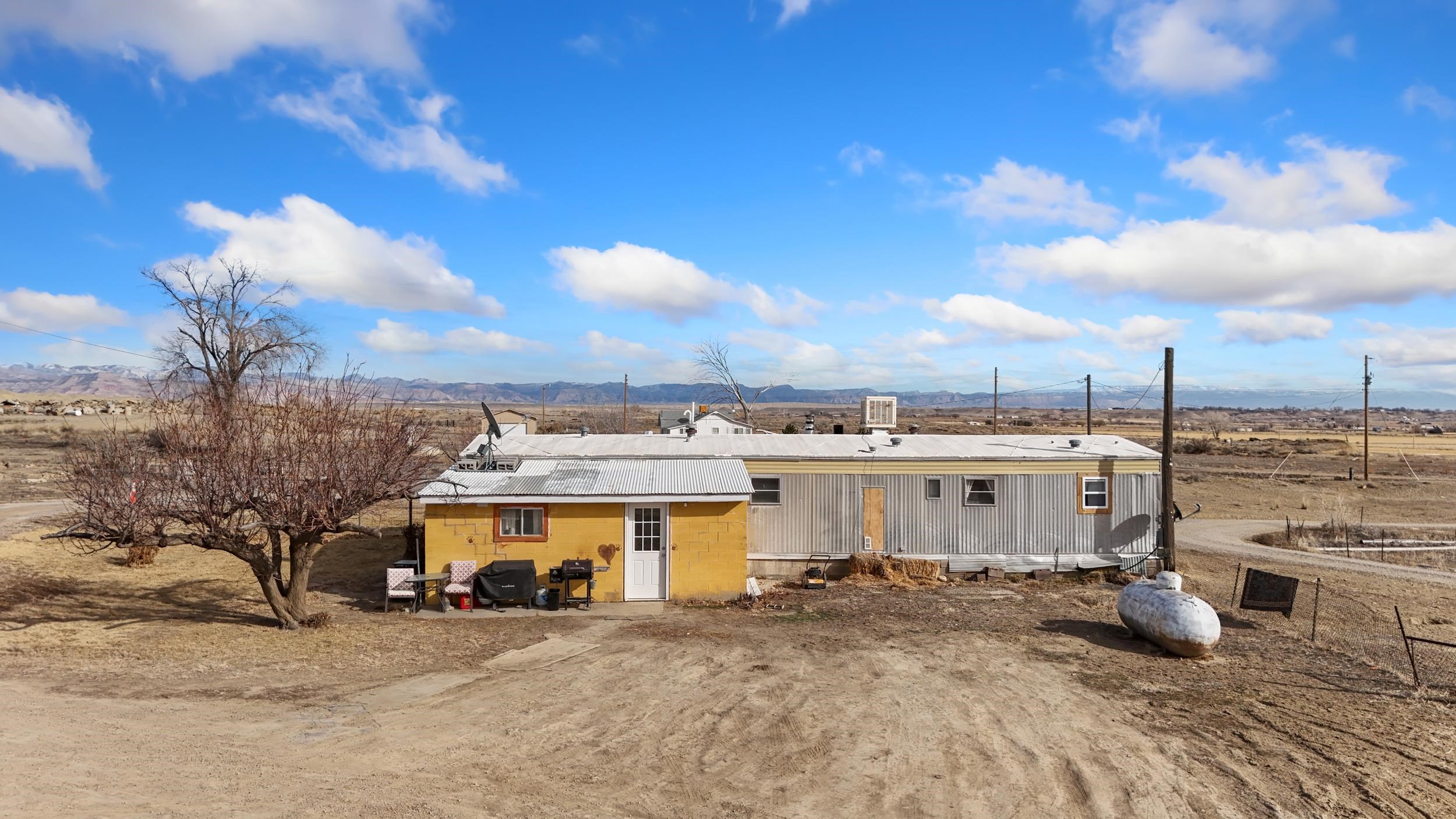 710 S Road Property Photo 6