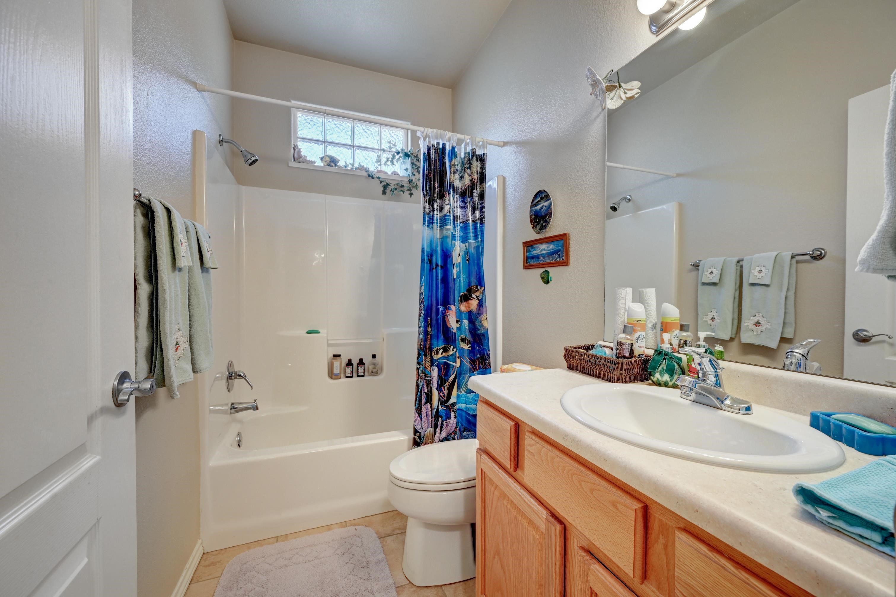 580 1/2 Willoughby Street Property Photo 25