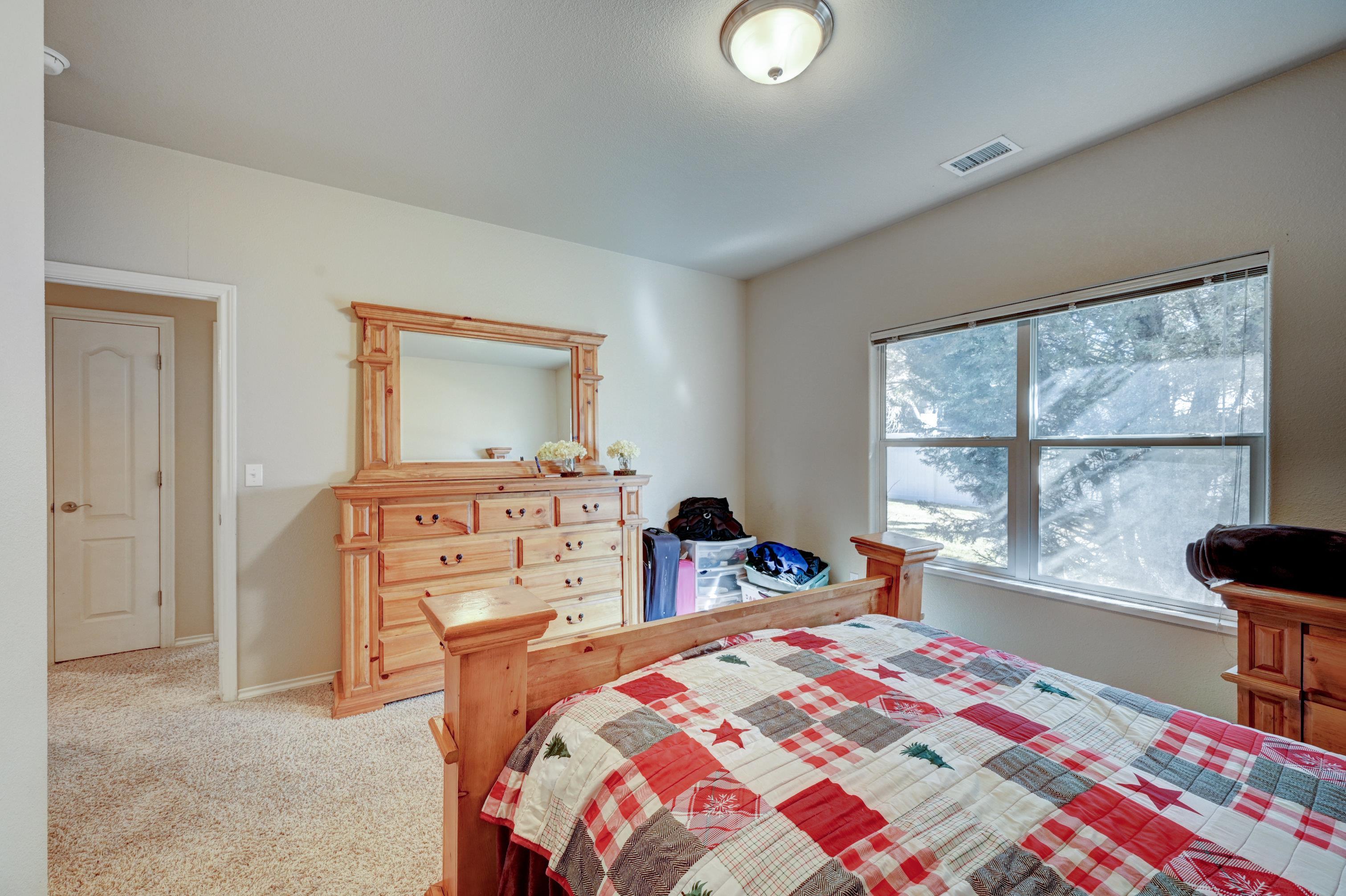 582 Willoughby Street Property Photo 17