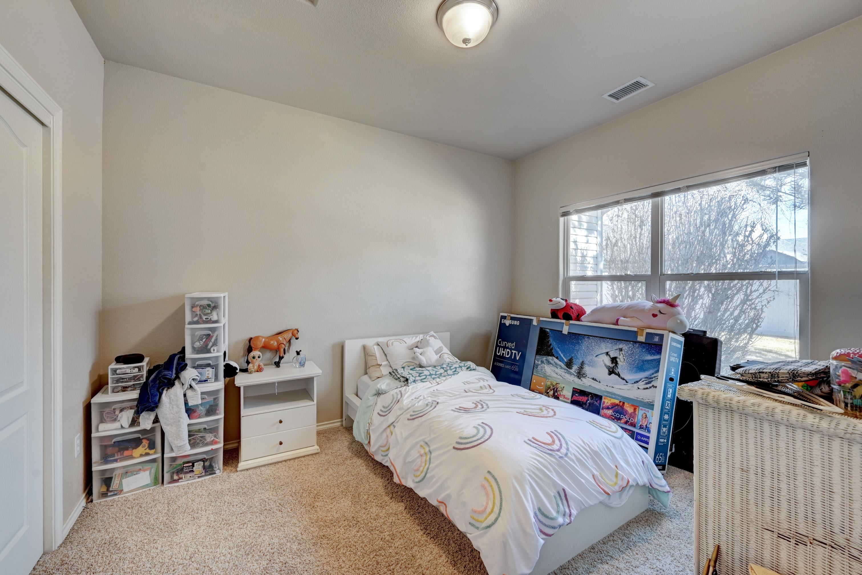 582 Willoughby Street Property Photo 21