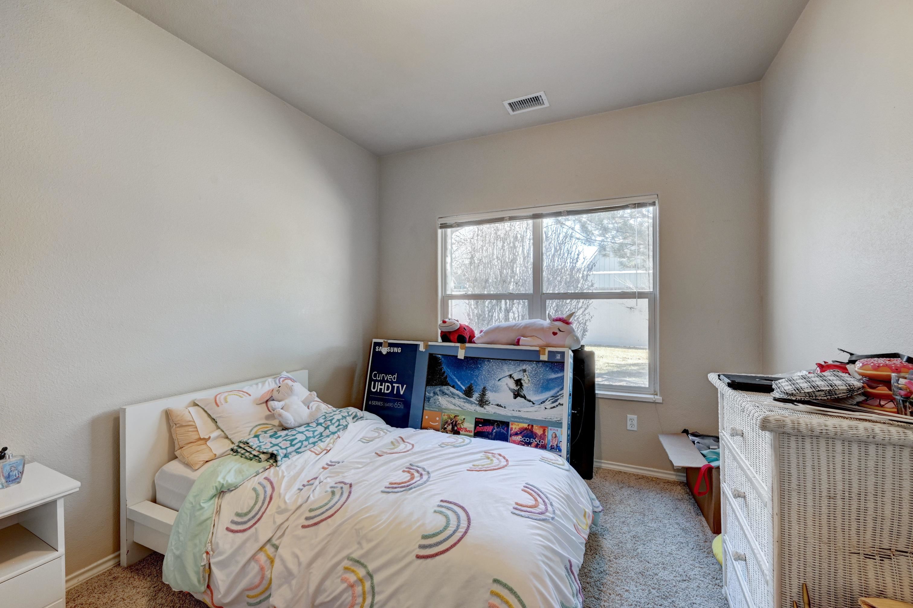 582 Willoughby Street Property Photo 22