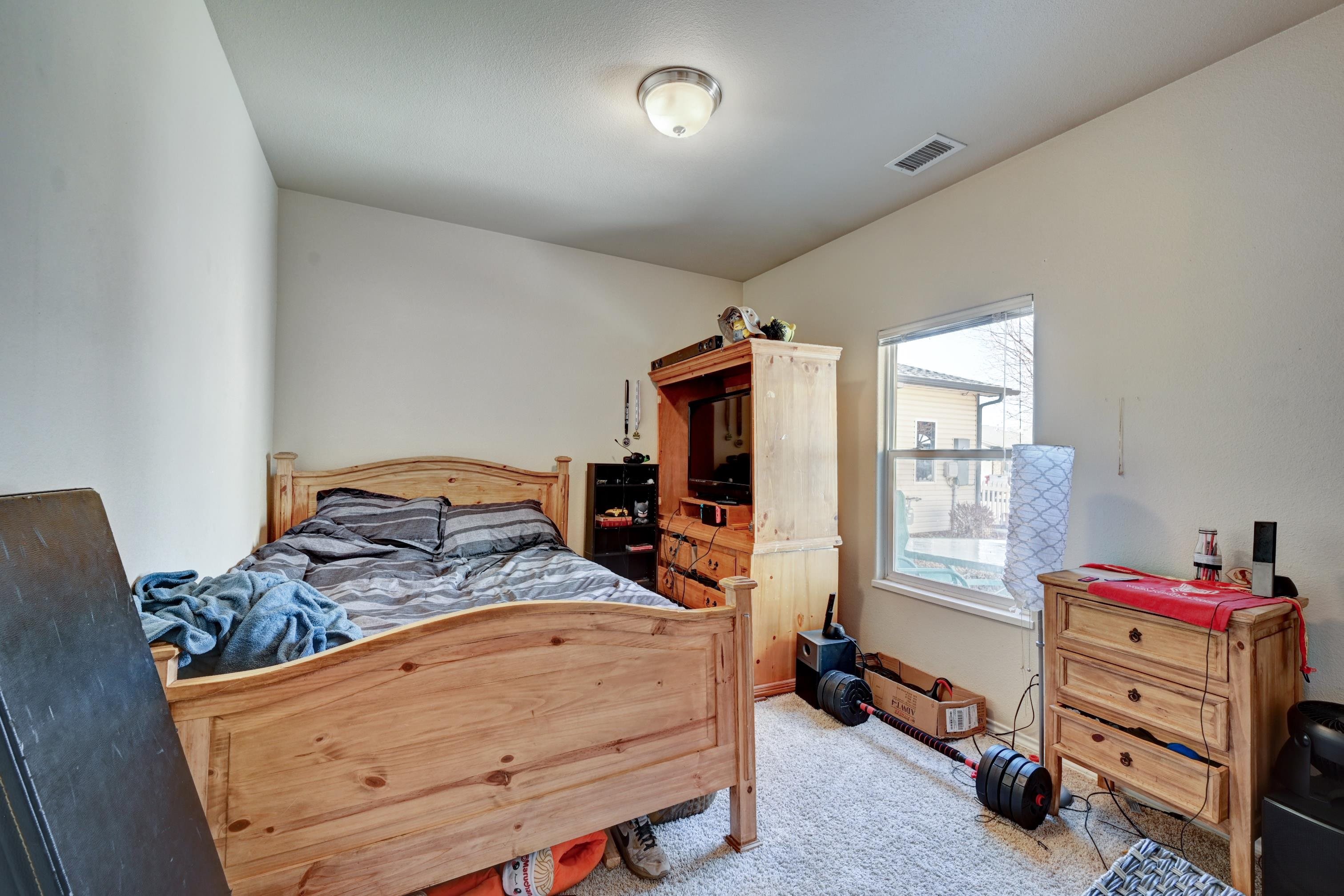 582 Willoughby Street Property Photo 24