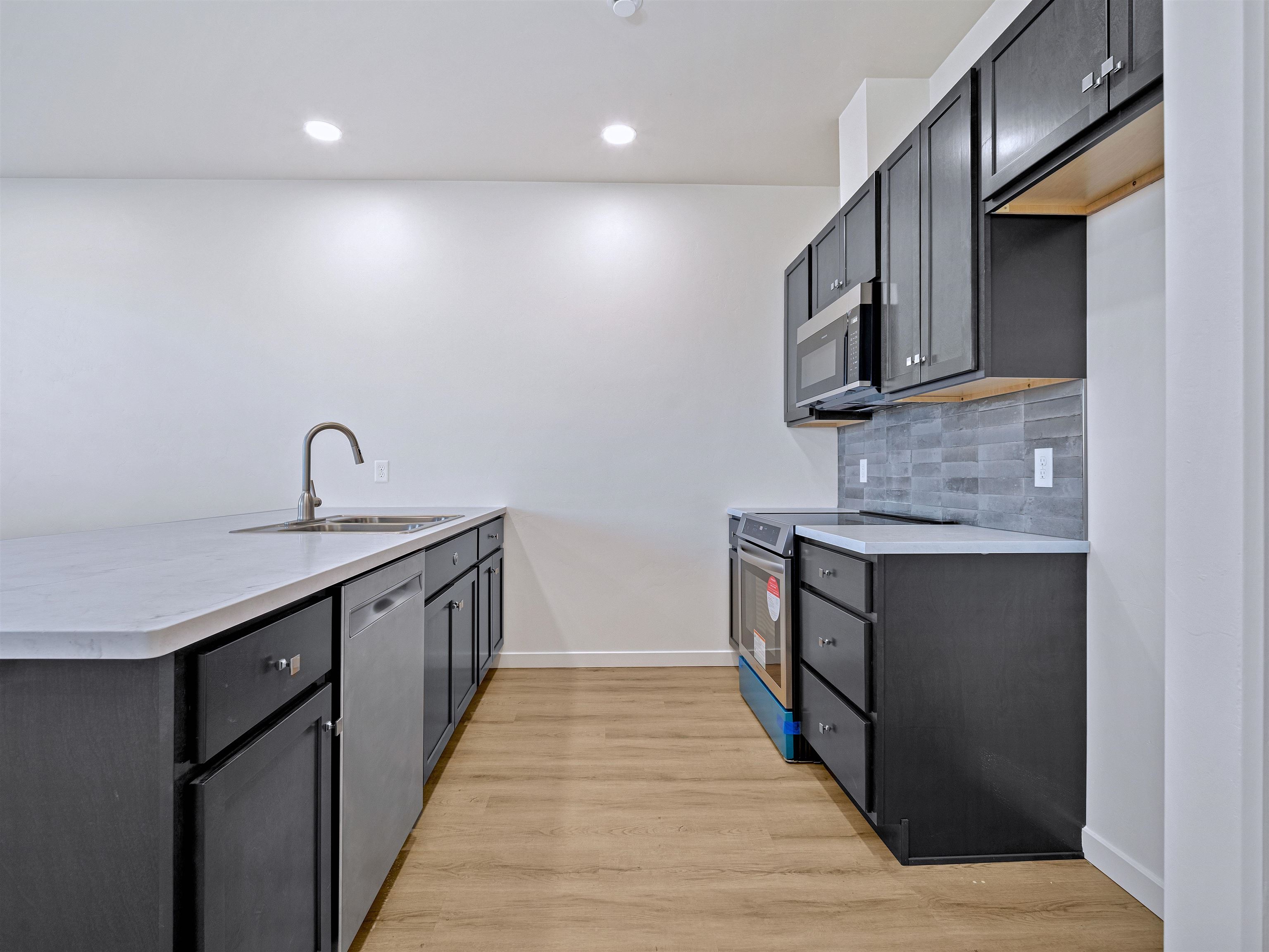 2772 Caspian Way Property Photo 16