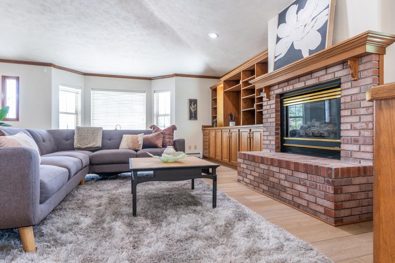 4329 Racquet Court Property Photo 10