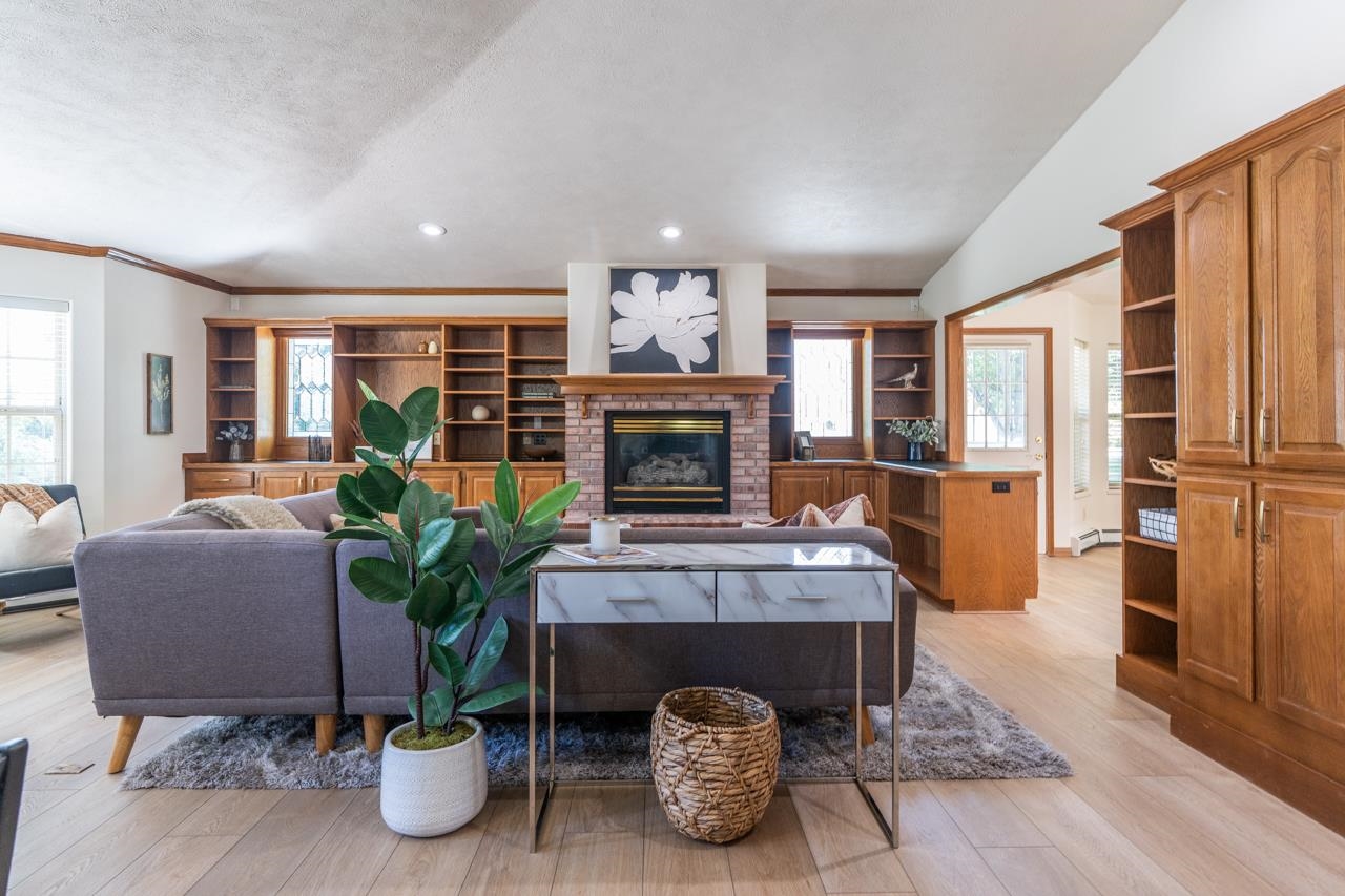 4329 Racquet Court Property Photo 22