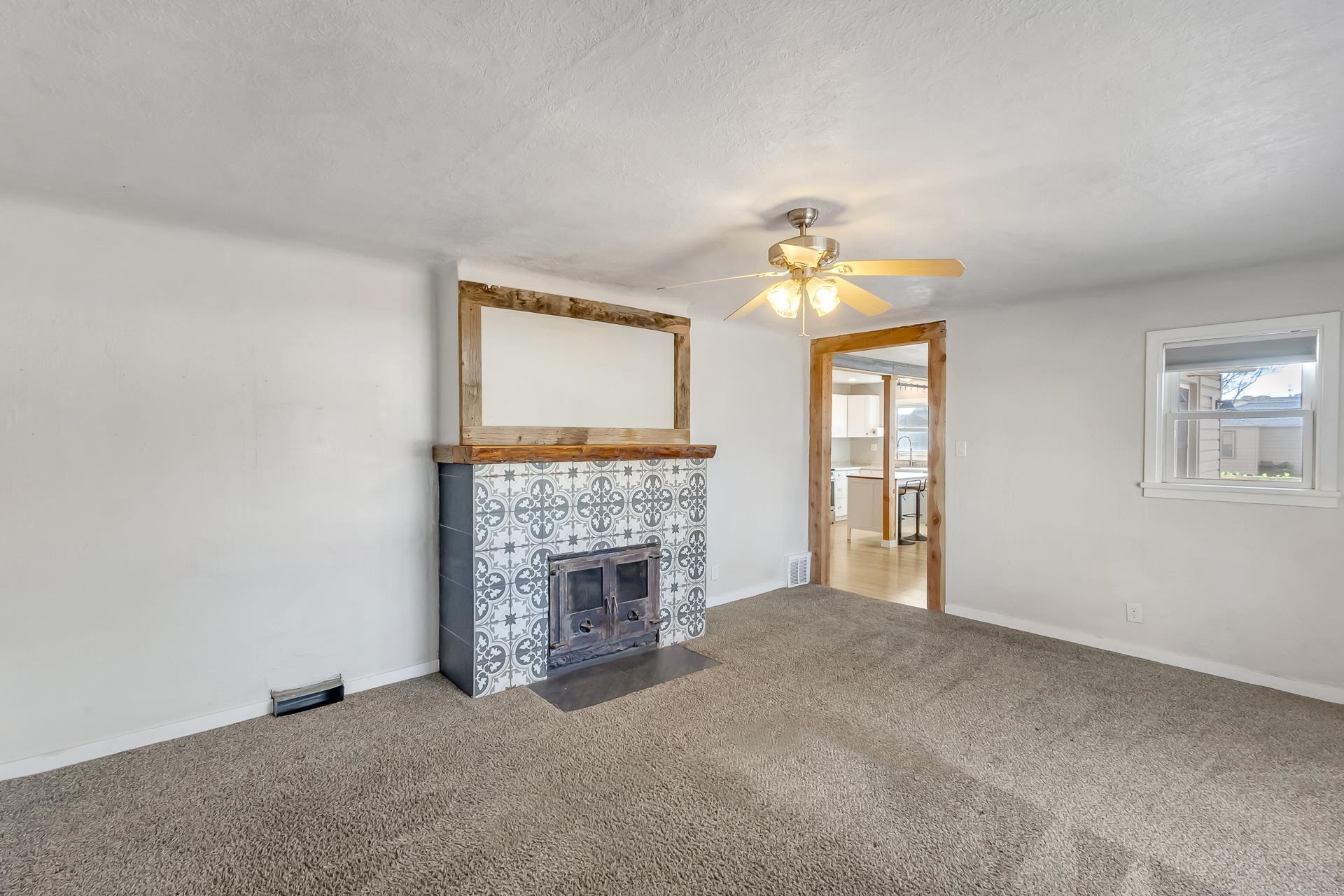 1860 Palisade Street Property Photo 8