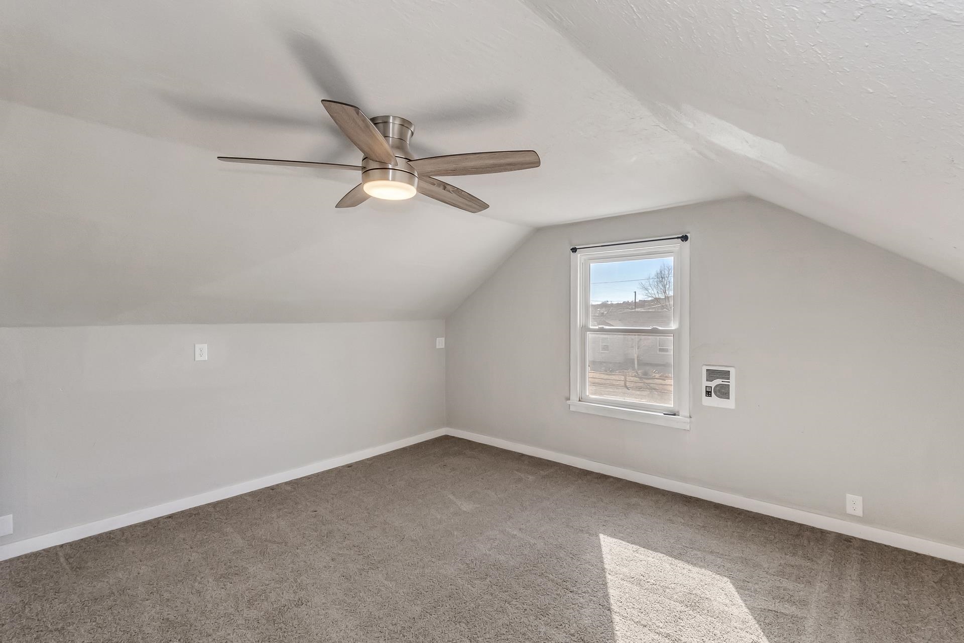 1860 Palisade Street Property Photo 22