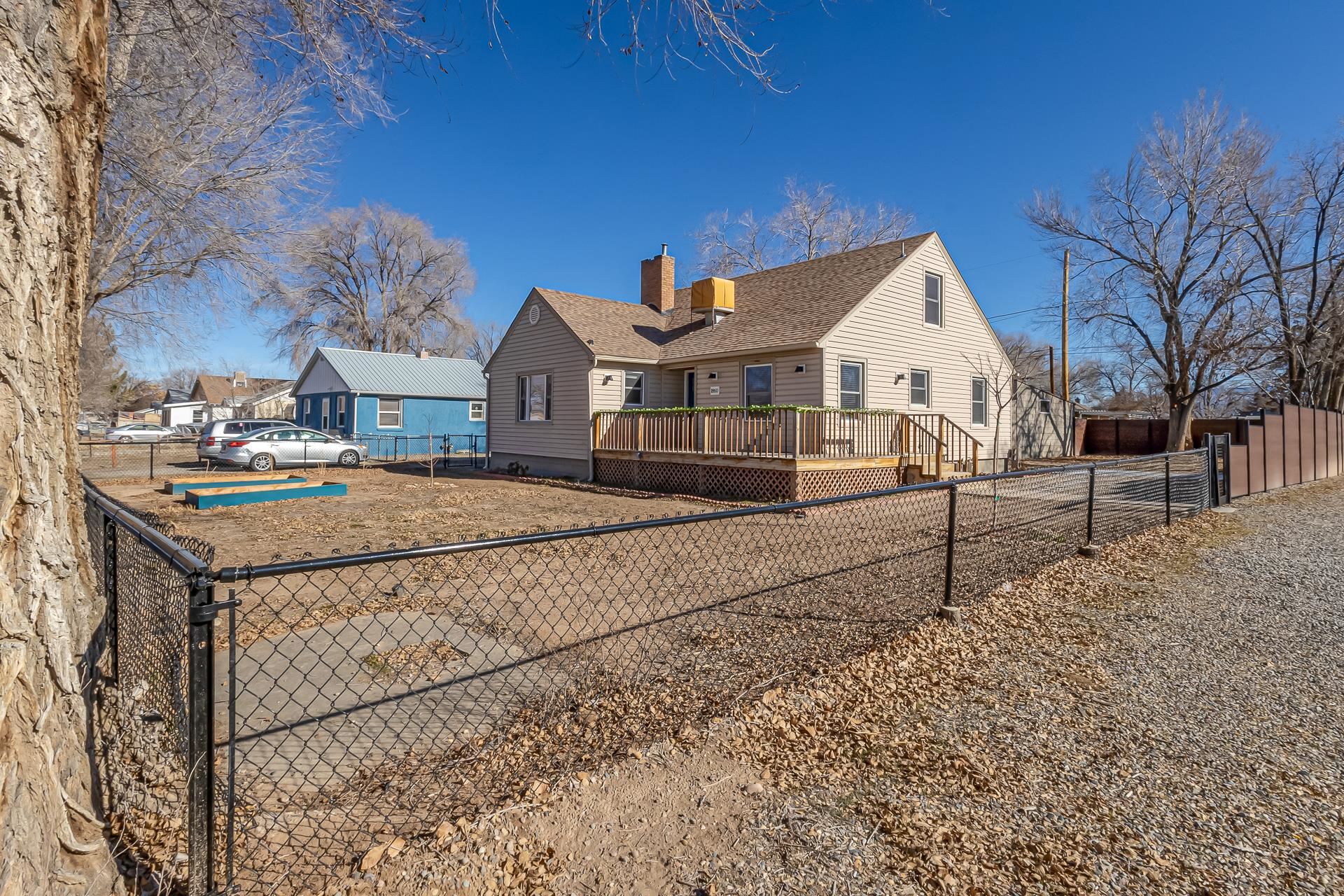 1860 Palisade Street Property Photo 35