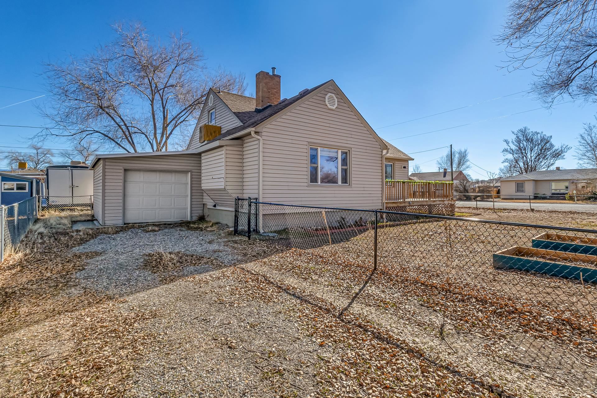 1860 Palisade Street Property Photo 36