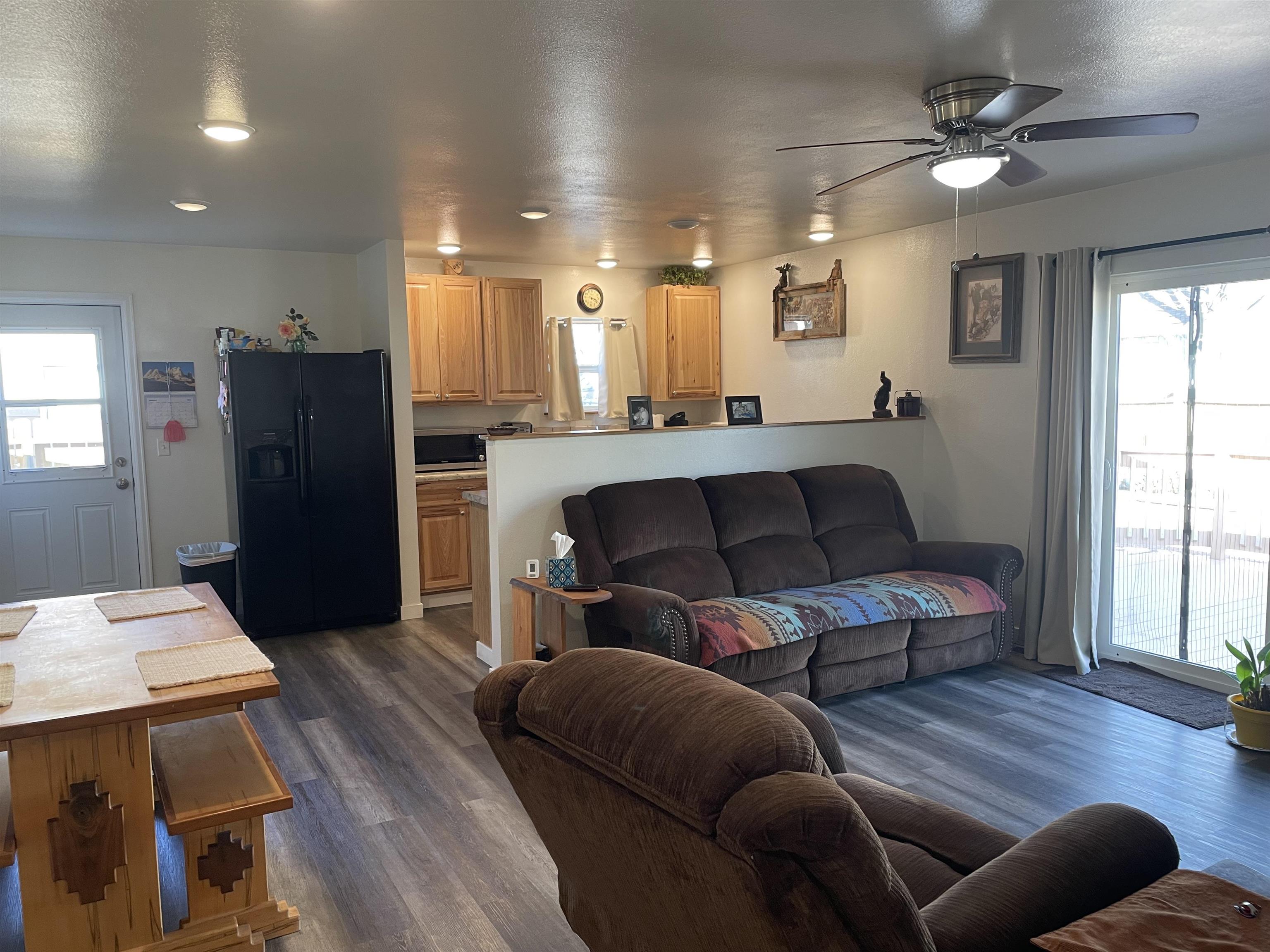 622 W Apple Drive Property Photo 6