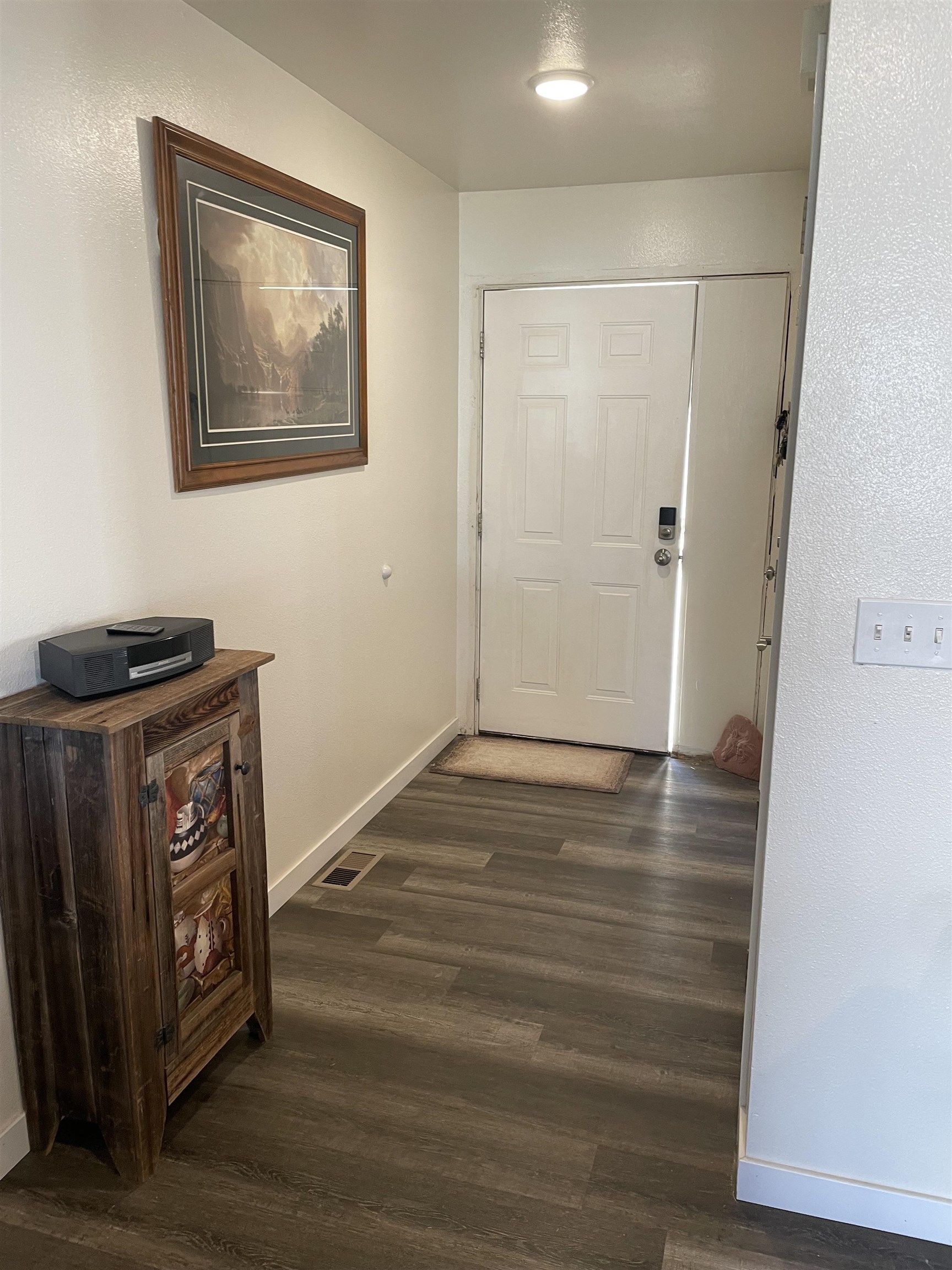 622 W Apple Drive Property Photo 7