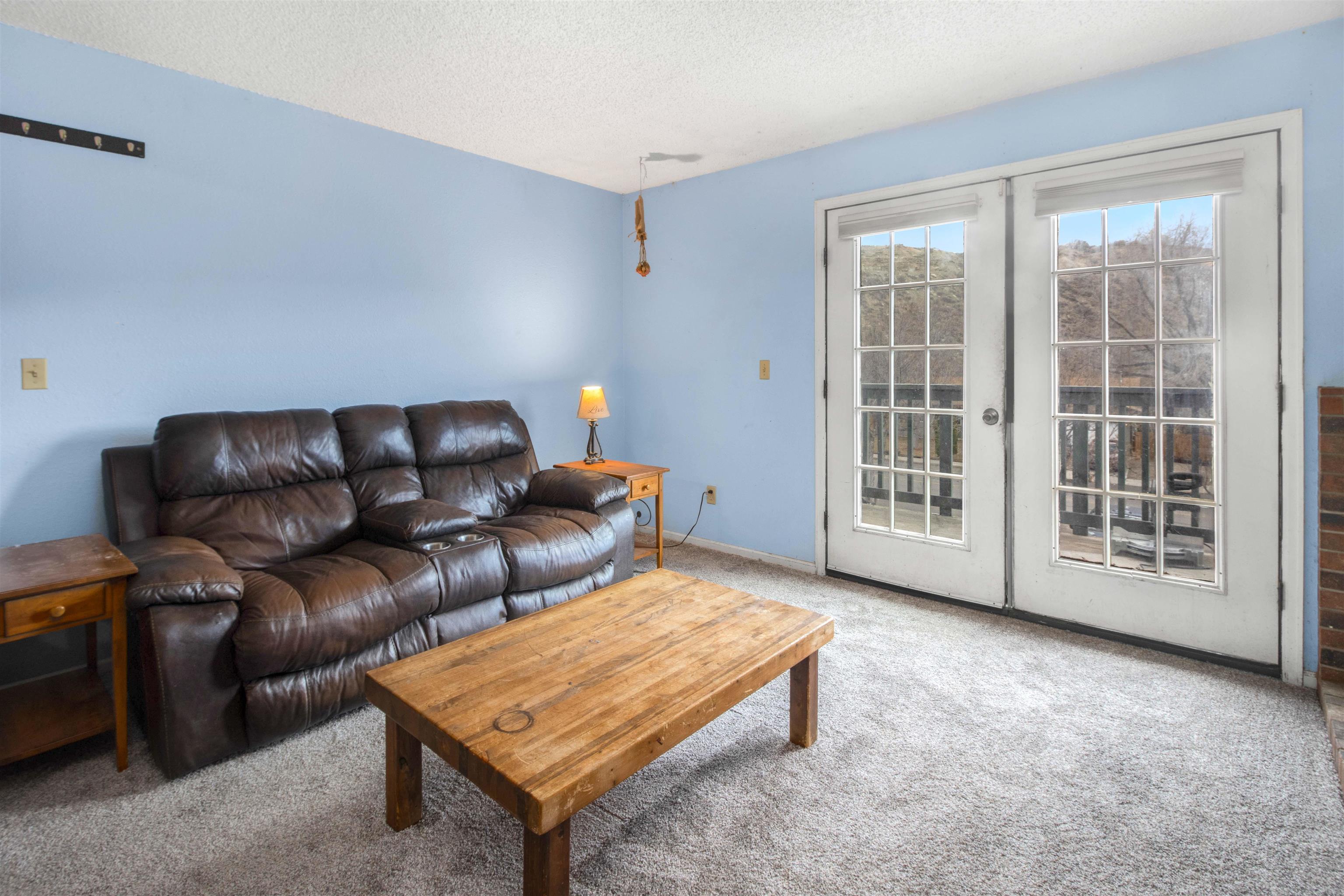 2673 Acacia Avenue Property Photo 9