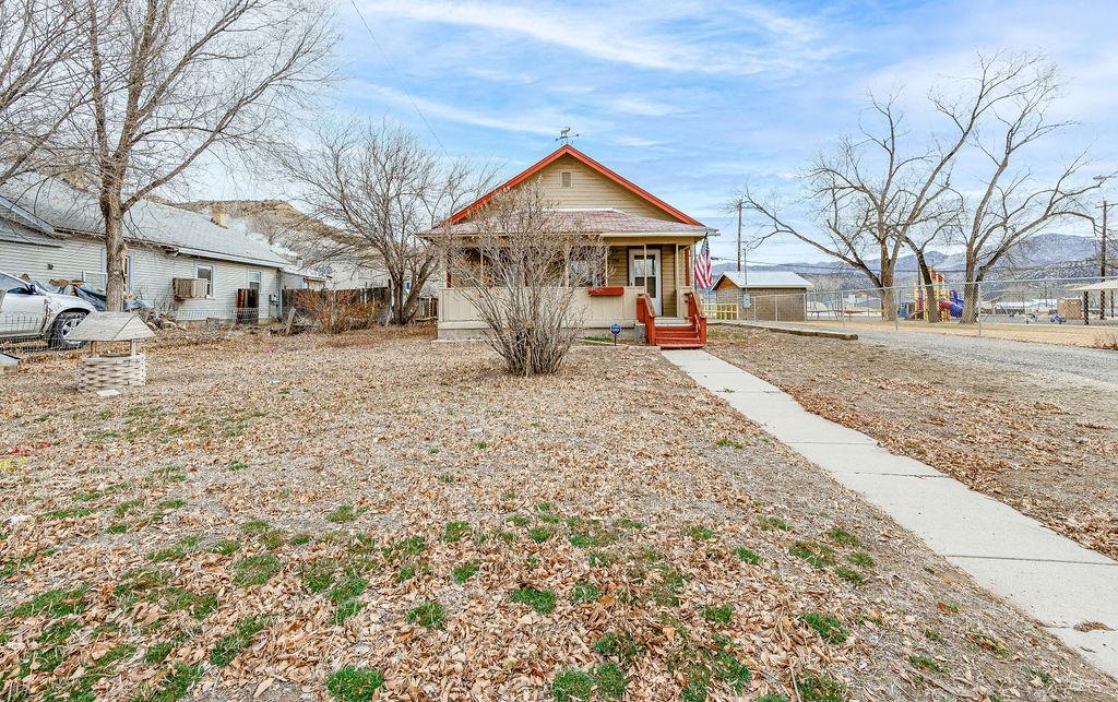 596 Minter Avenue Property Photo