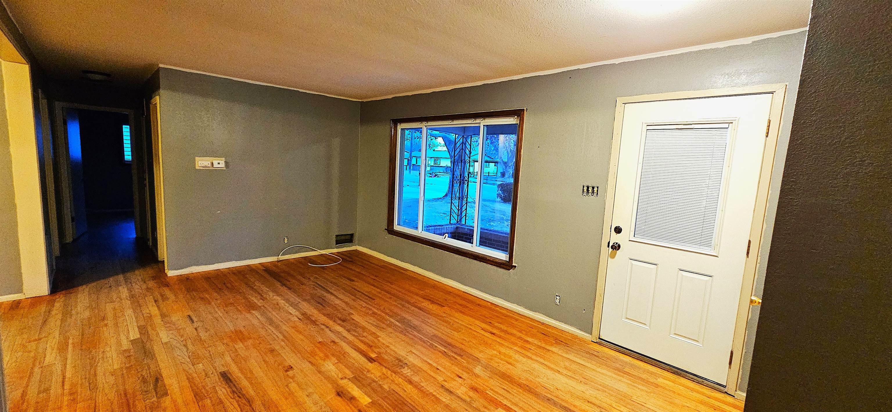 1220 Hermosa Avenue Property Photo 4
