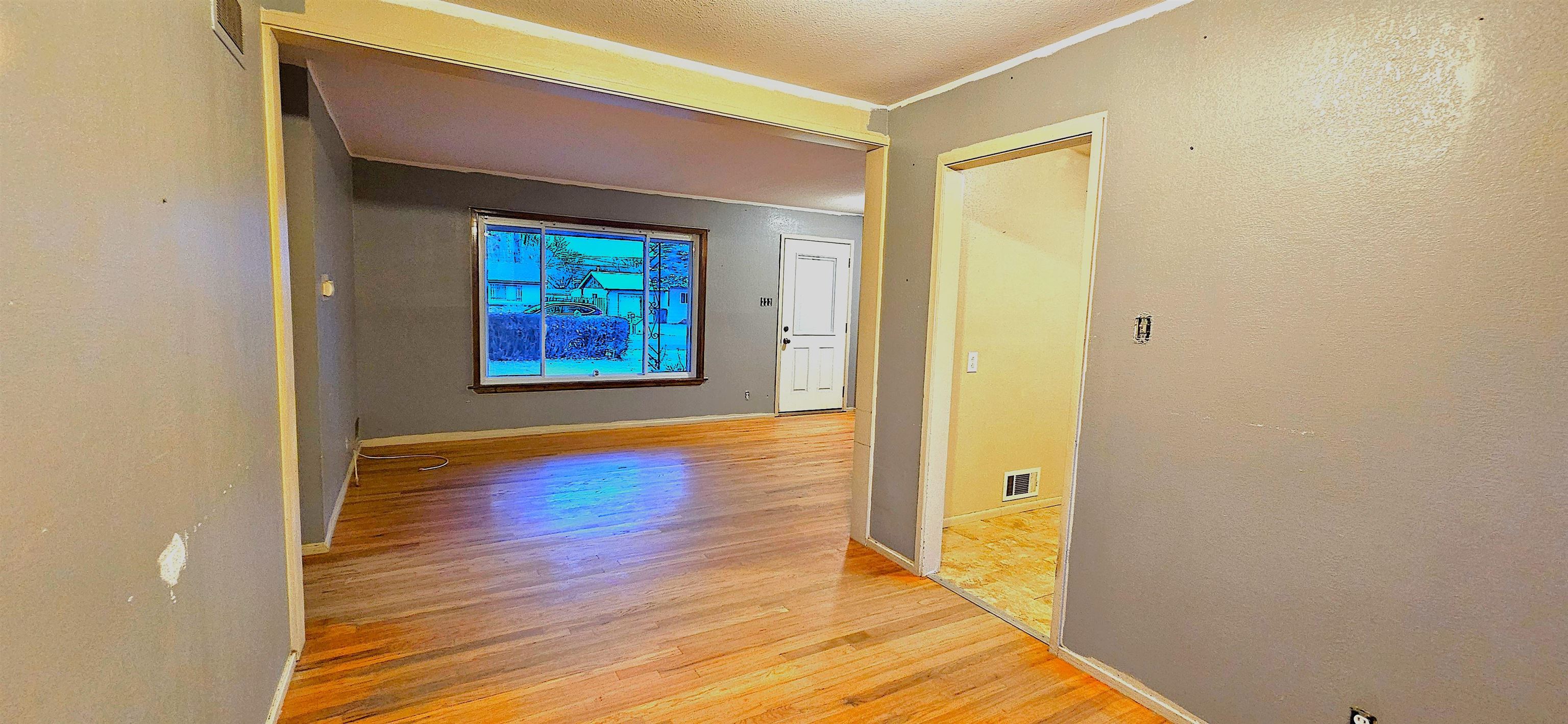 1220 Hermosa Avenue Property Photo 5