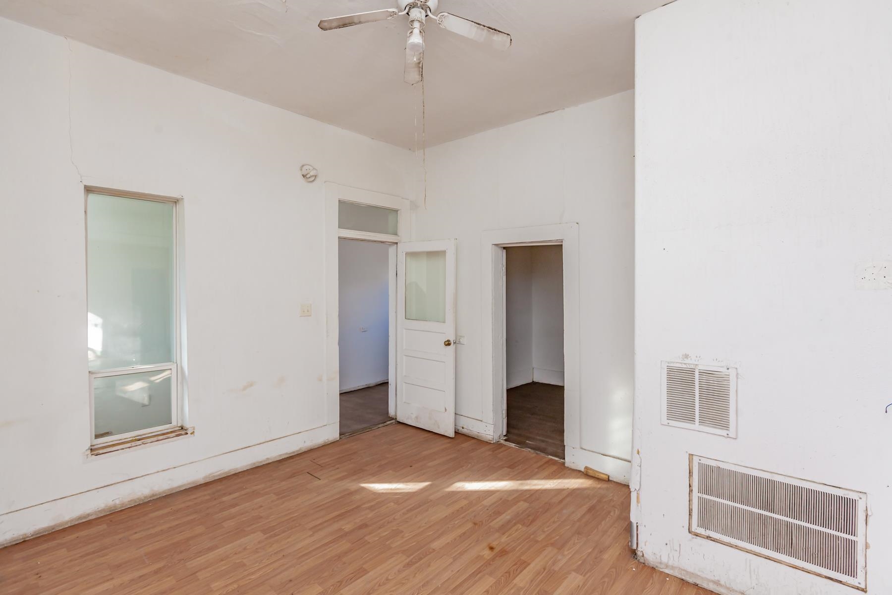 242 Pitkin Avenue Property Photo 6
