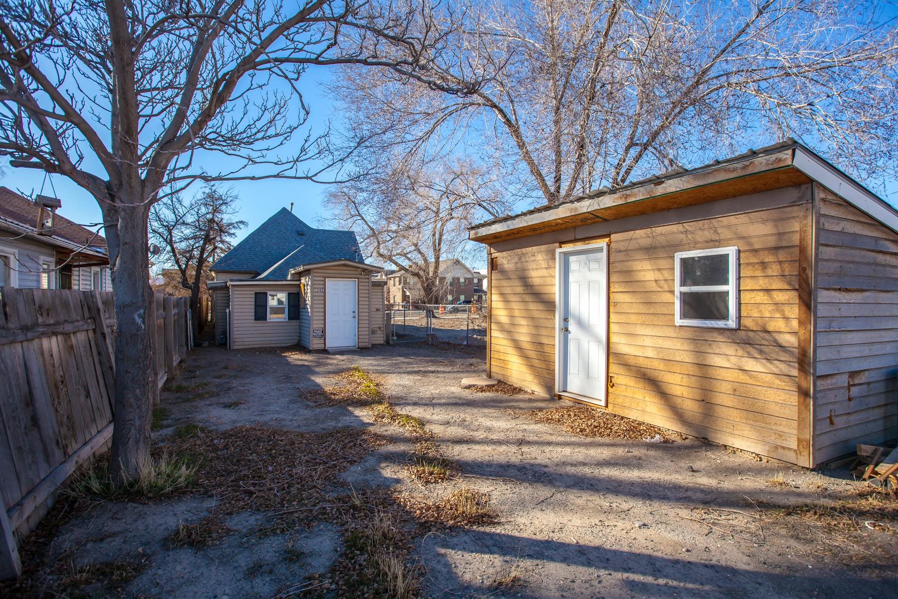 242 Pitkin Avenue Property Photo 11