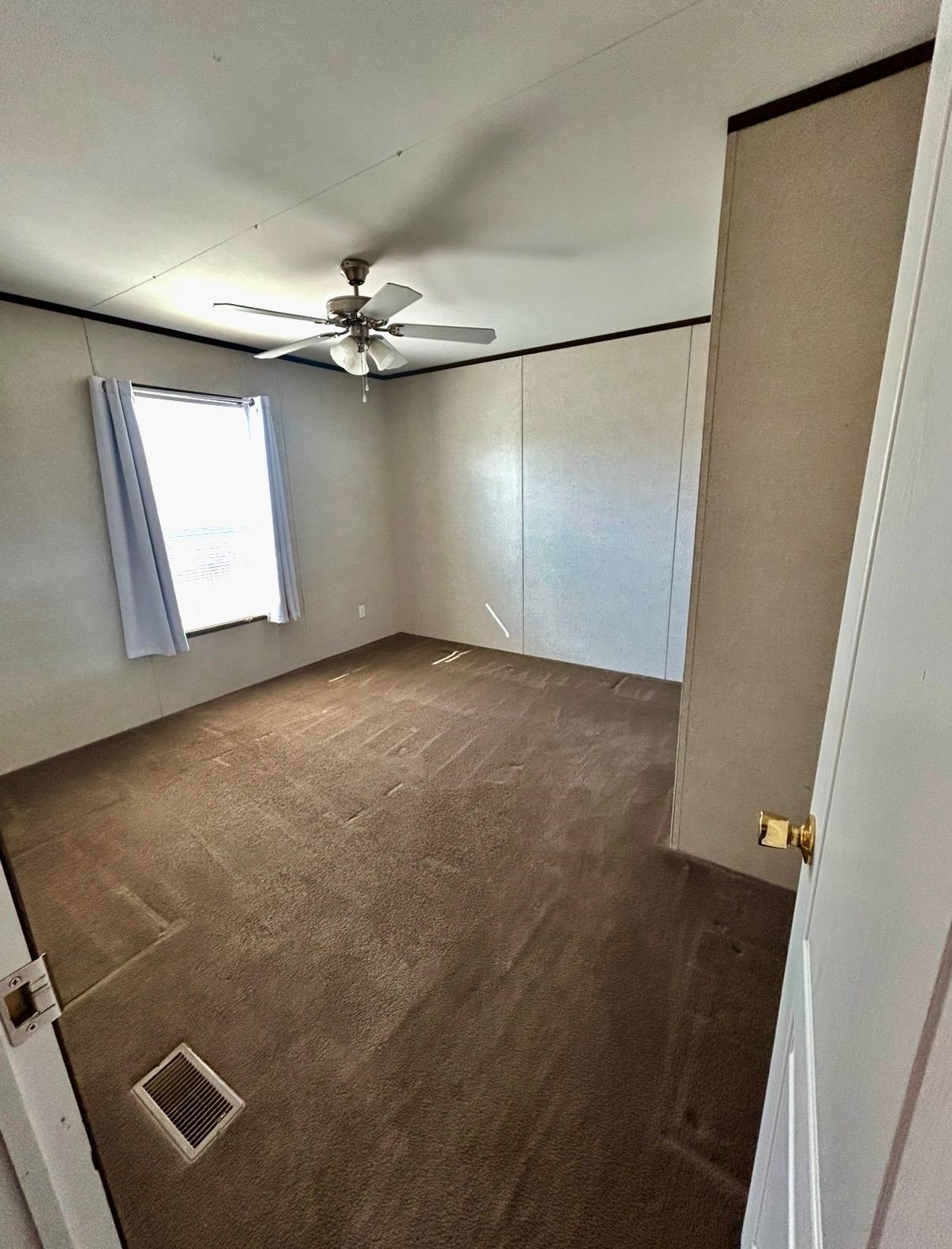3251 E Road Property Photo 4