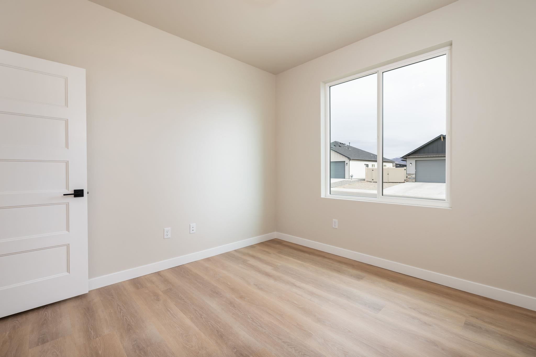 513 Desert Peach Street Property Photo 22