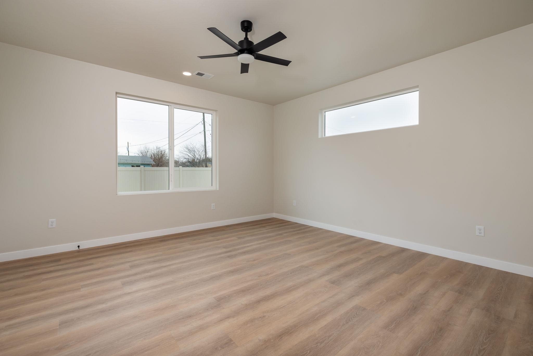 513 Desert Peach Street Property Photo 27
