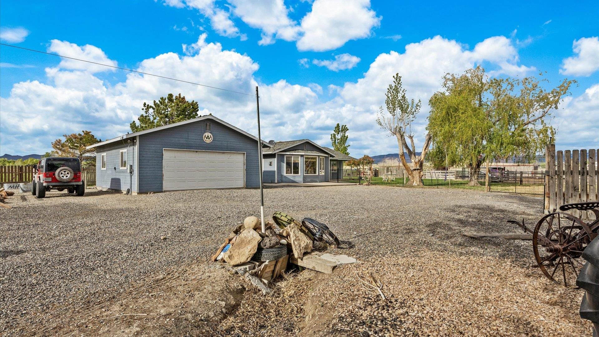 1880 O Road Property Photo 3