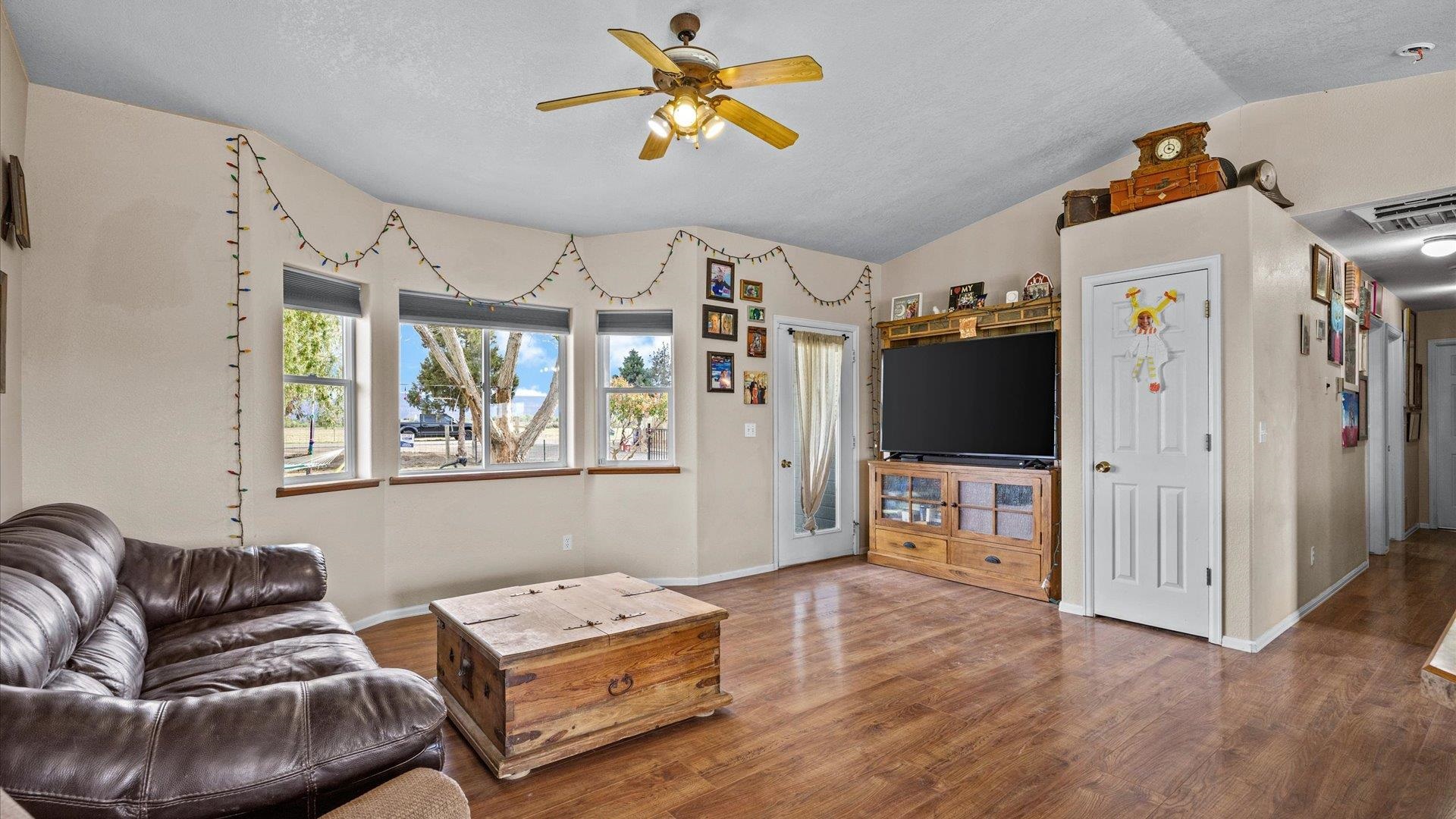 1880 O Road Property Photo 10