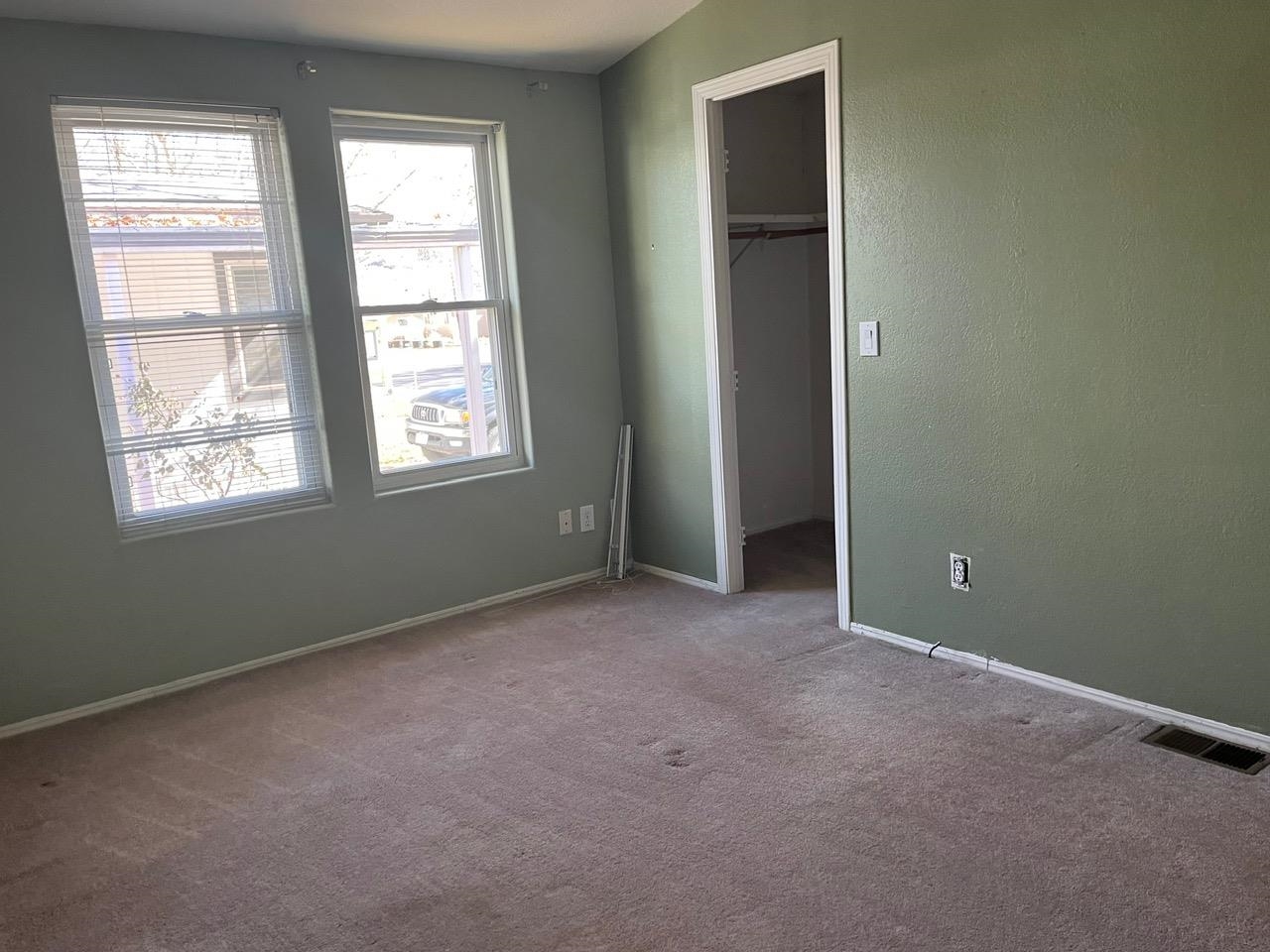 679 Brentwood Drive Property Photo 11