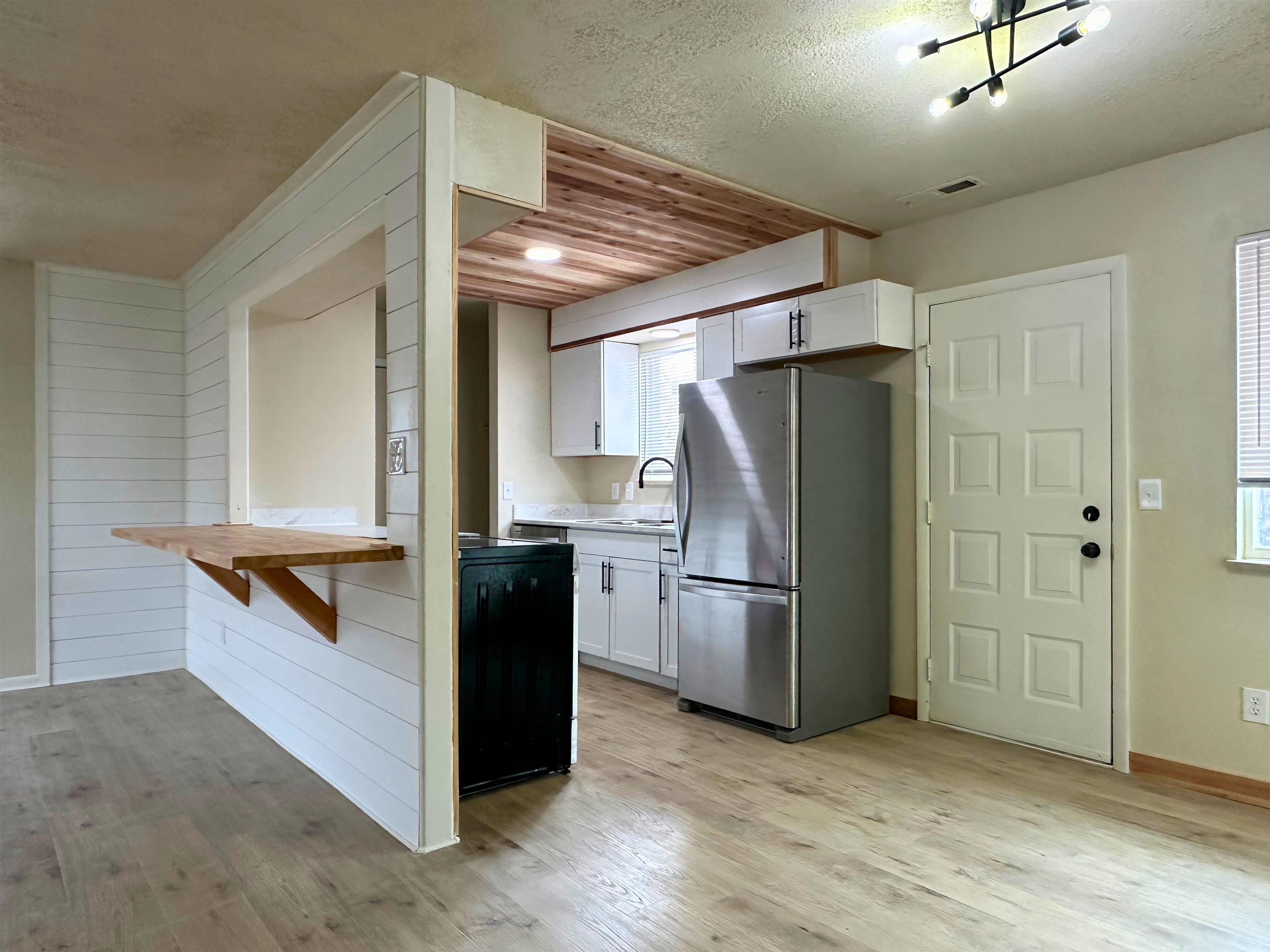 3046 Wedgewood Drive Property Photo 10
