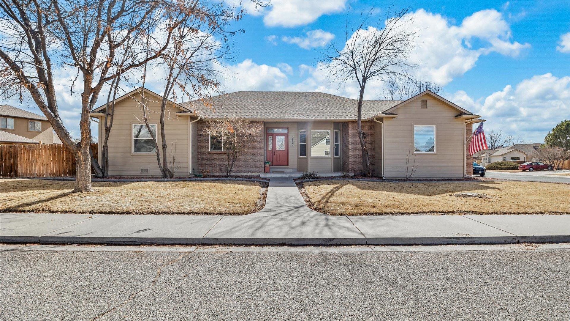 2819 Ridge Drive Property Photo 1