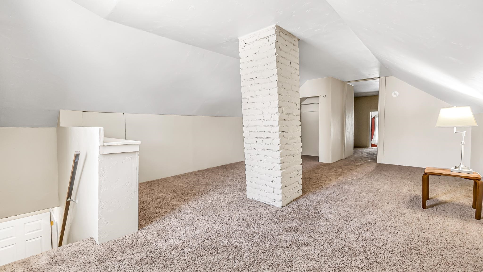 694 Russell Street Property Photo 15
