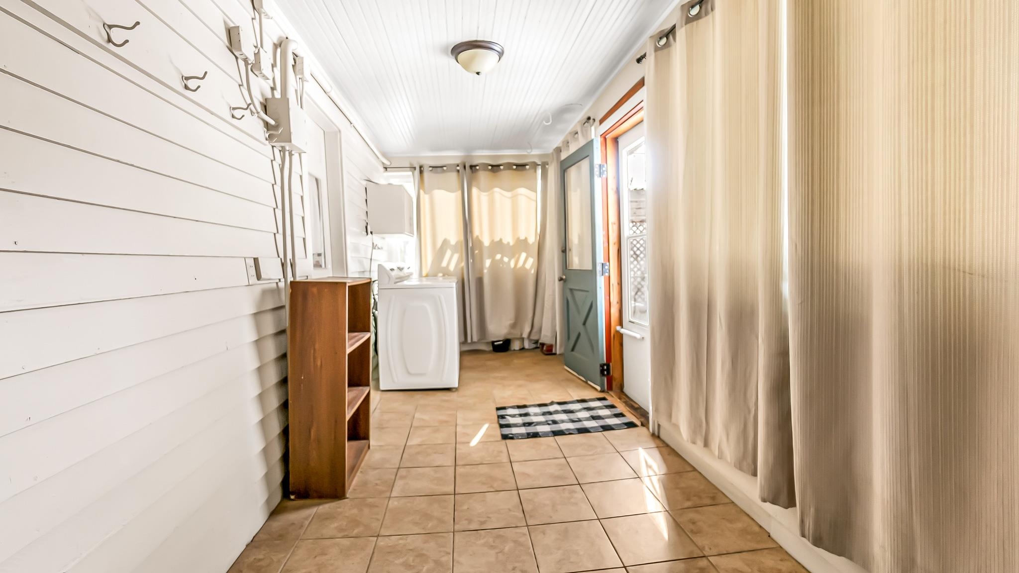 694 Russell Street Property Photo 21