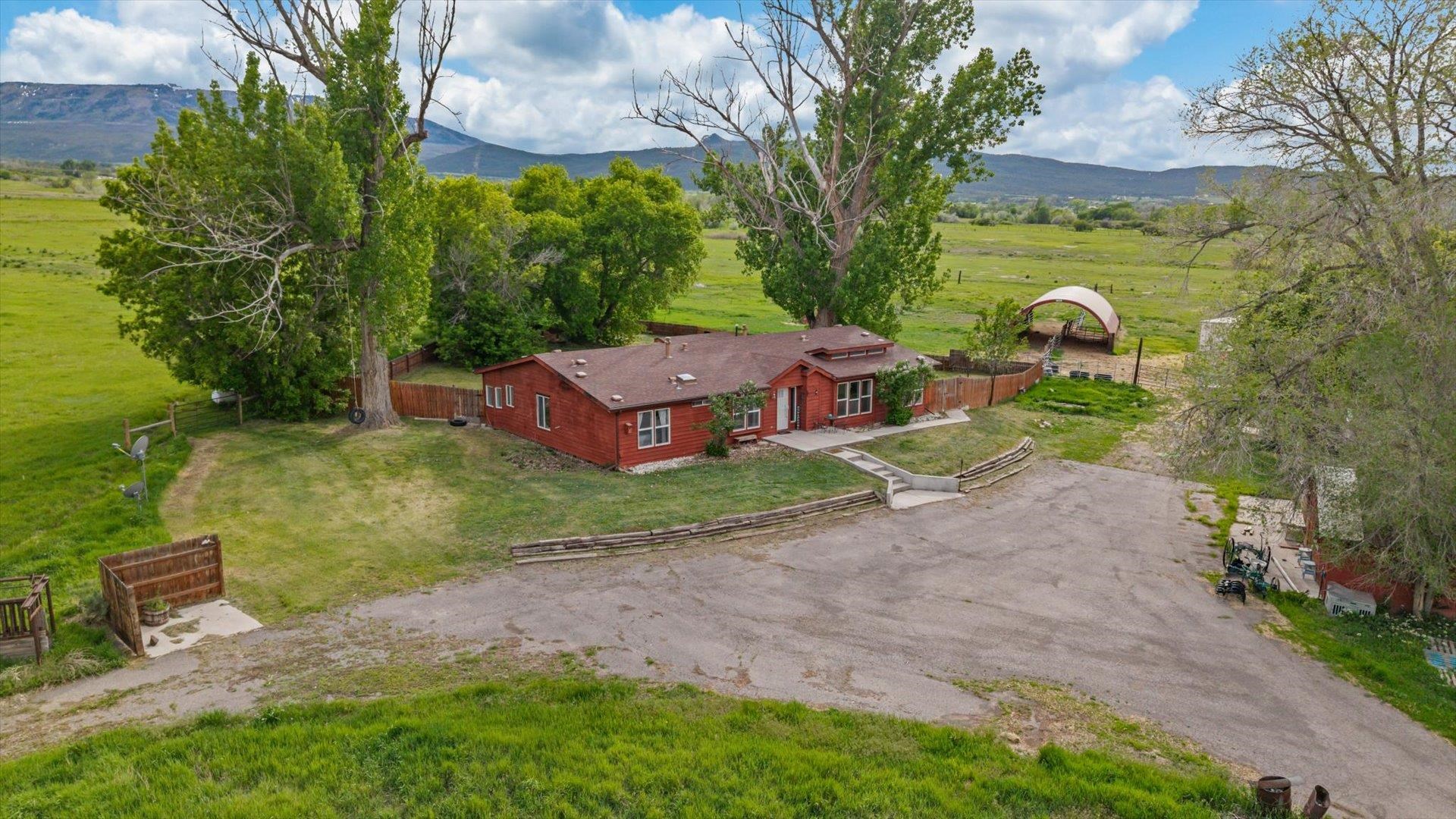 10479 50 Road Property Photo 1