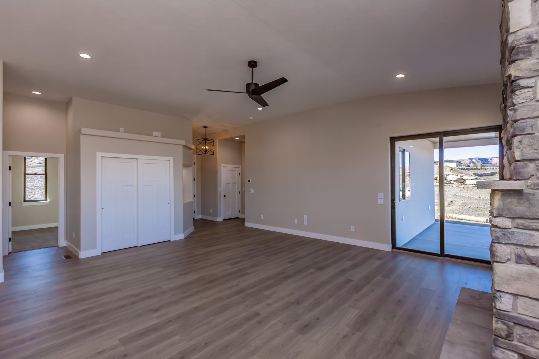 385 Aiguille Drive Property Photo 10