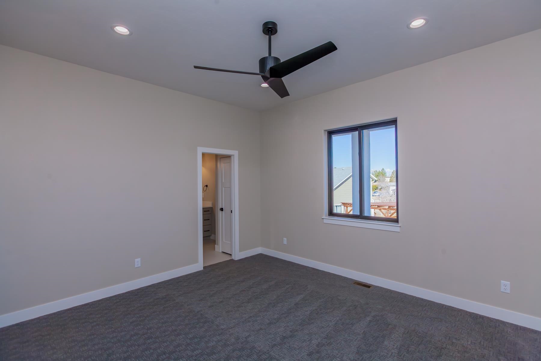 385 Aiguille Drive Property Photo 19