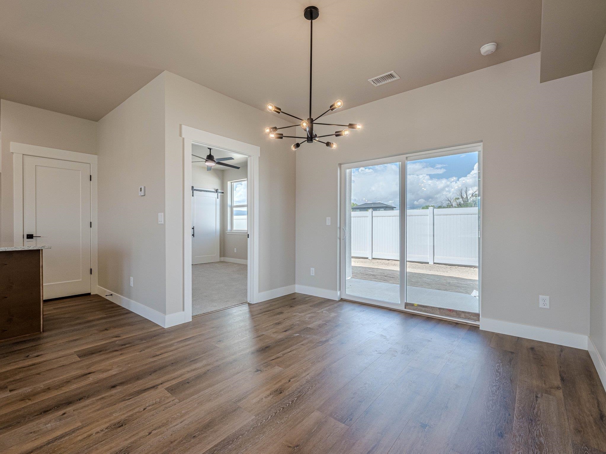 429 Alamo Street Property Photo 14