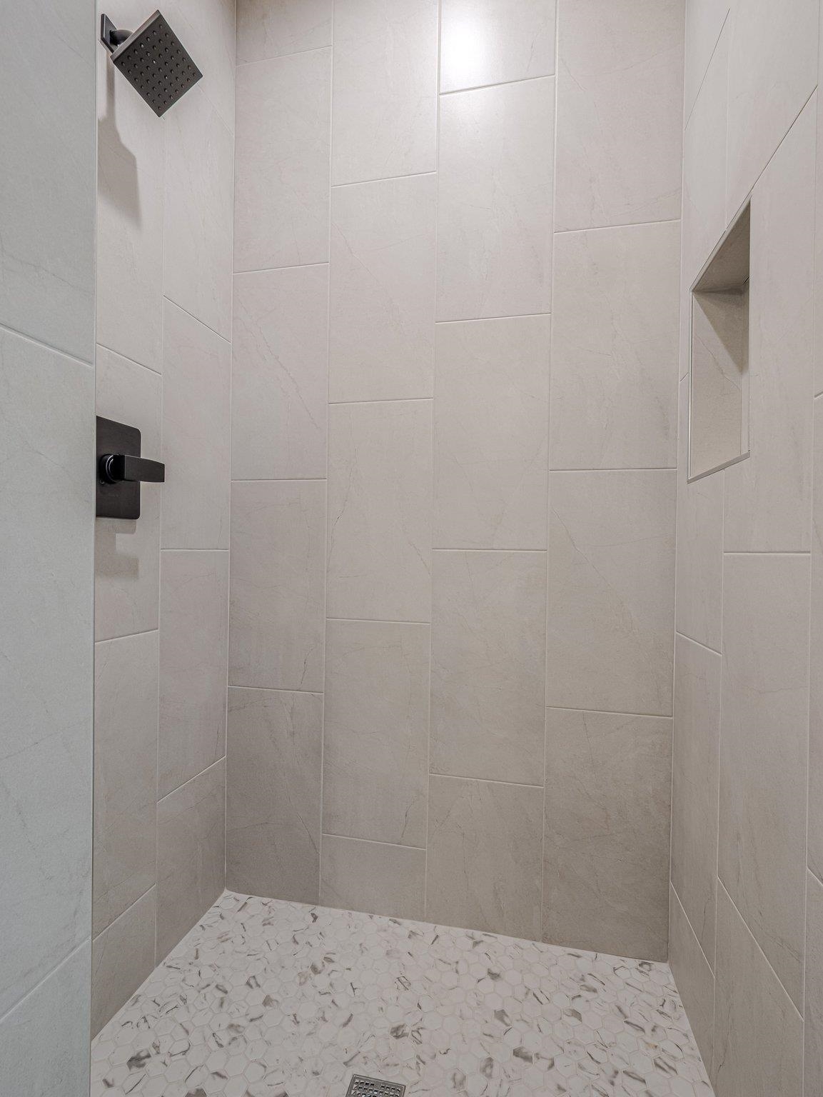 429 Alamo Street Property Photo 24