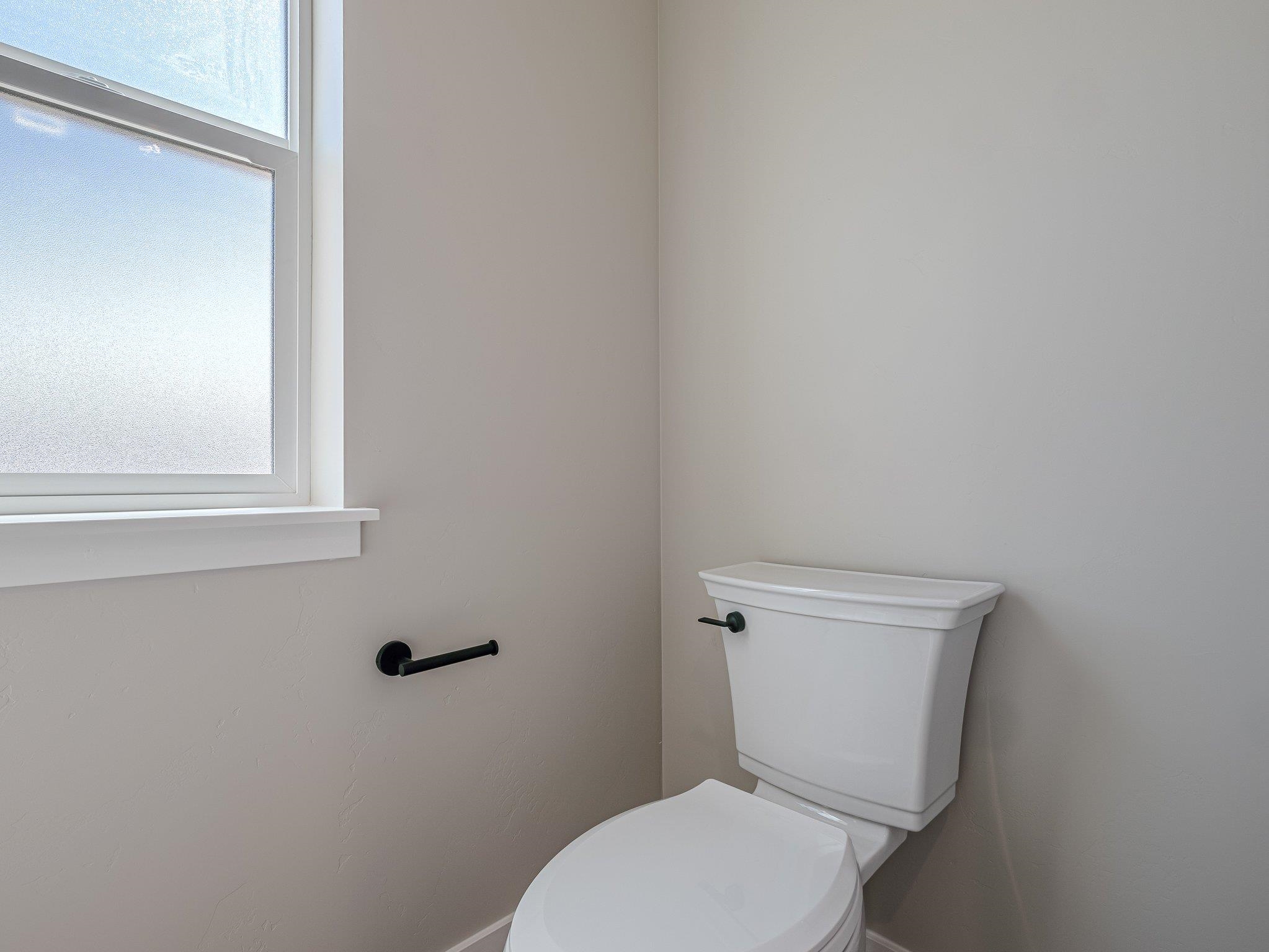 429 Alamo Street Property Photo 28