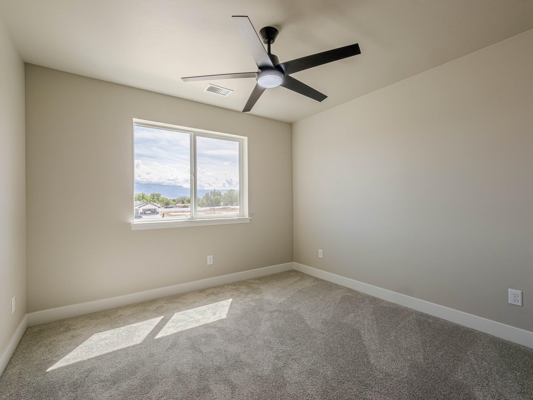 429 Alamo Street Property Photo 32