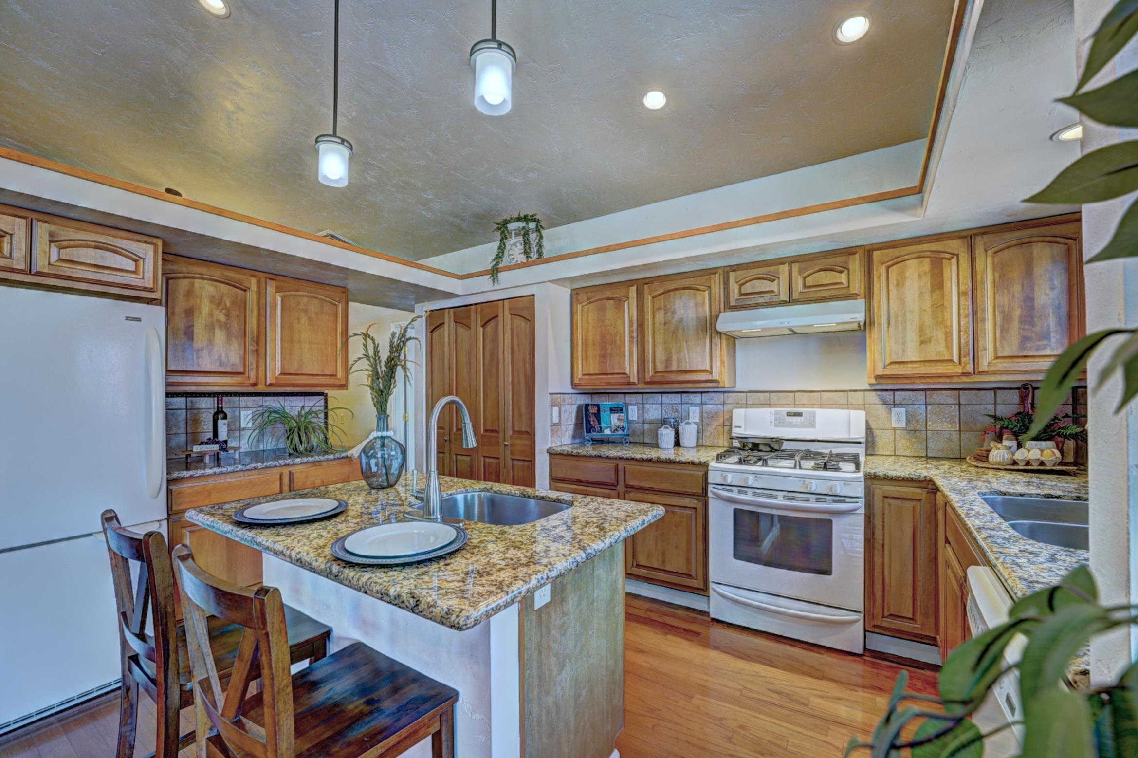 353 Belden Court Property Photo 12