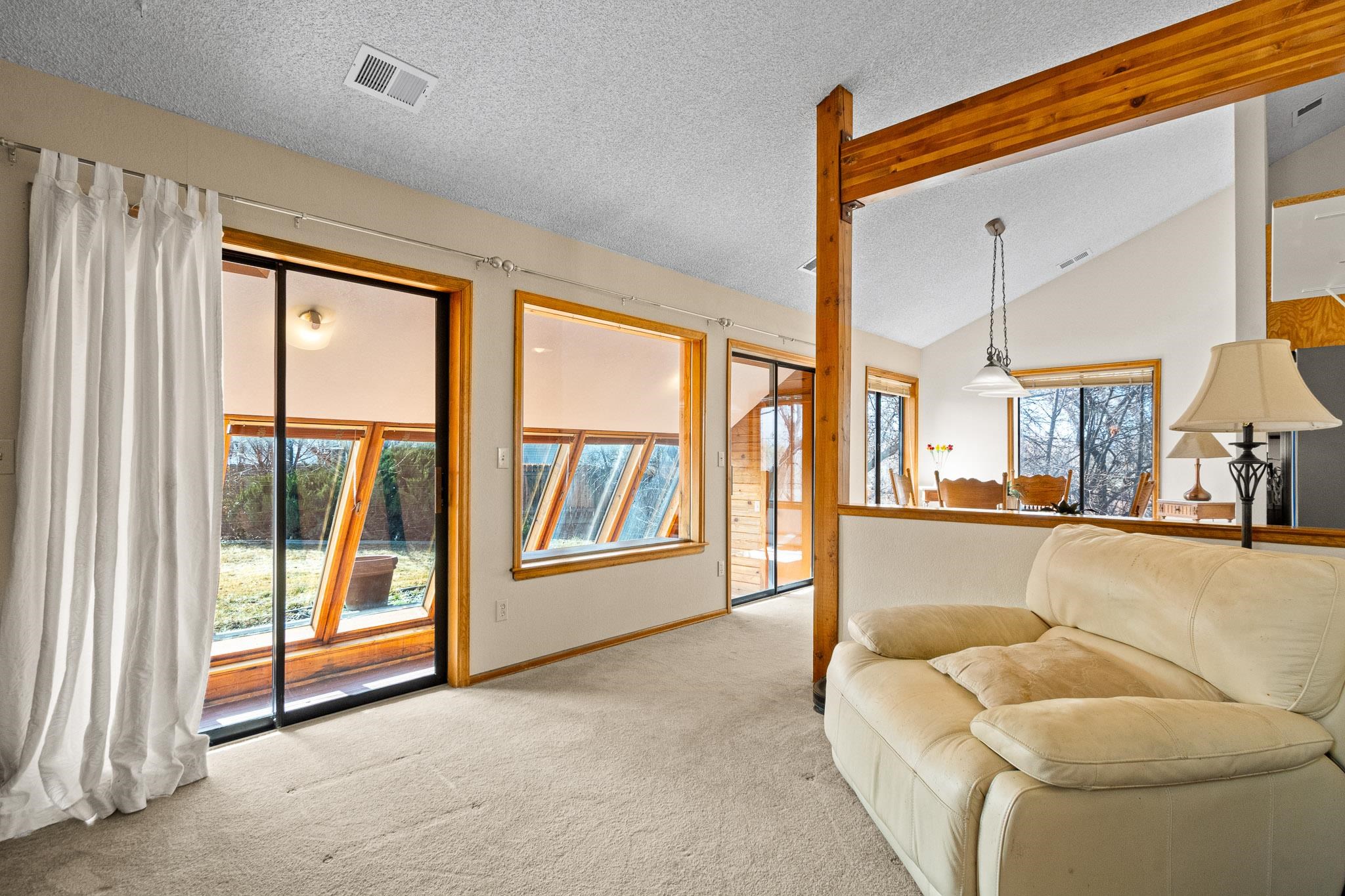 807 La Paz Court Property Photo 6